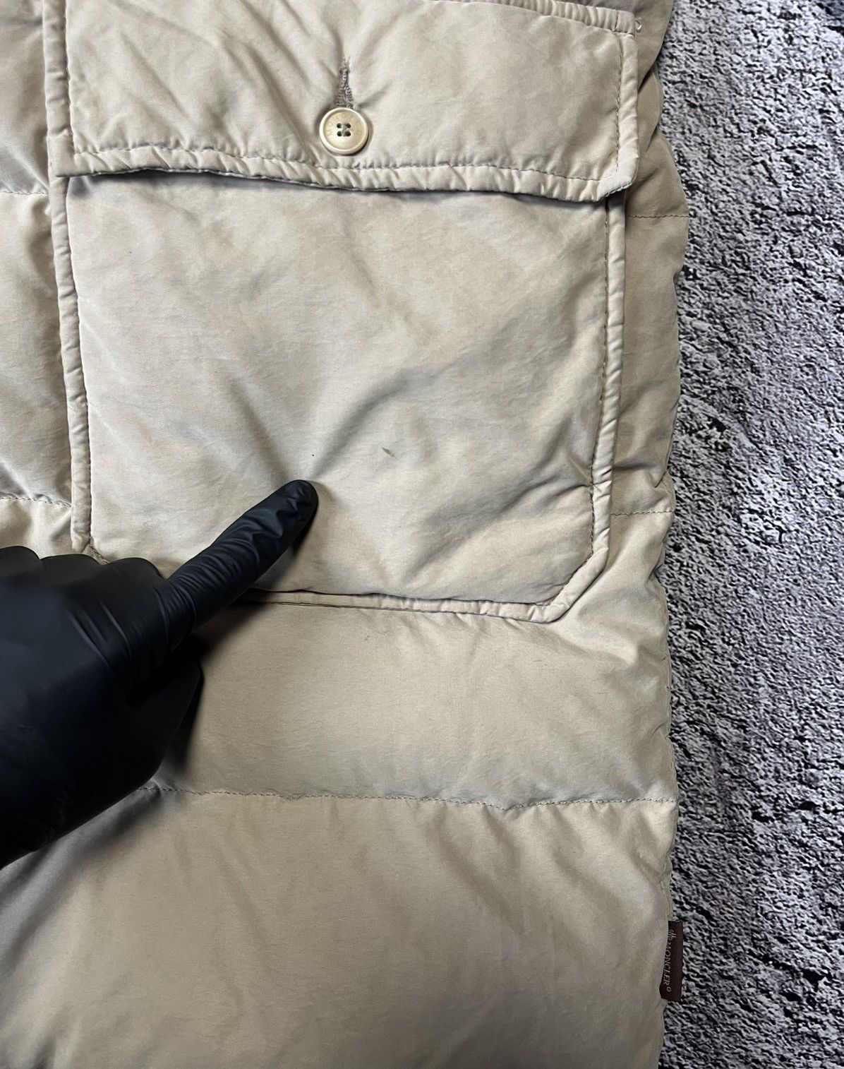 Moncler Vintage Moncler Down Puffer Jacket Beige Mens Size 6 Size US XL / EU 56 / 4 - 20 Thumbnail
