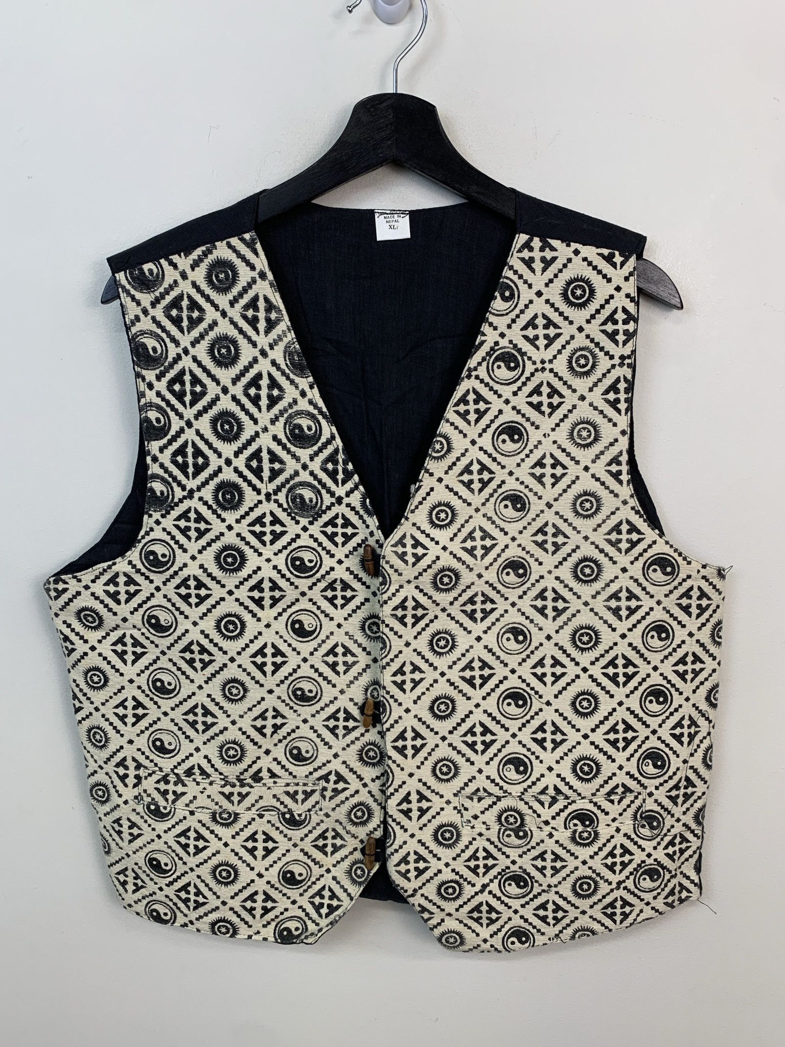 Other Vintage Nepalese Hand Made 1980s Vest Yin Yang Sigil Pattern Size S Size US S / EU 44-46 / 1 - 1 Thumbnail