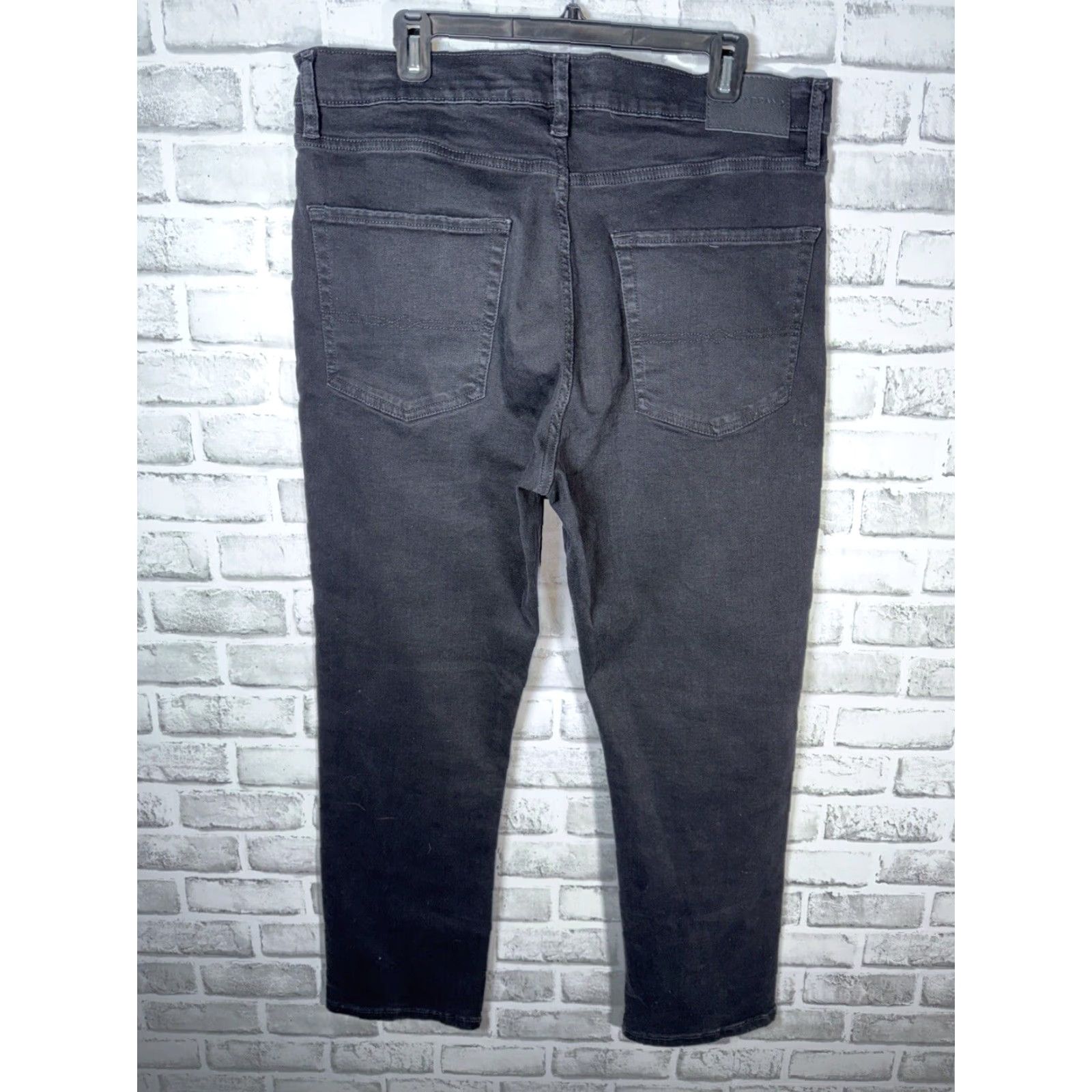 Lucky Brand Lucky Brand 410 Athletic Slim Straight Jeans Mens 36 x 30 Black Denim 5-Pocket Modern Fit 2010s Size US 36 / EU 52 - 5 Thumbnail
