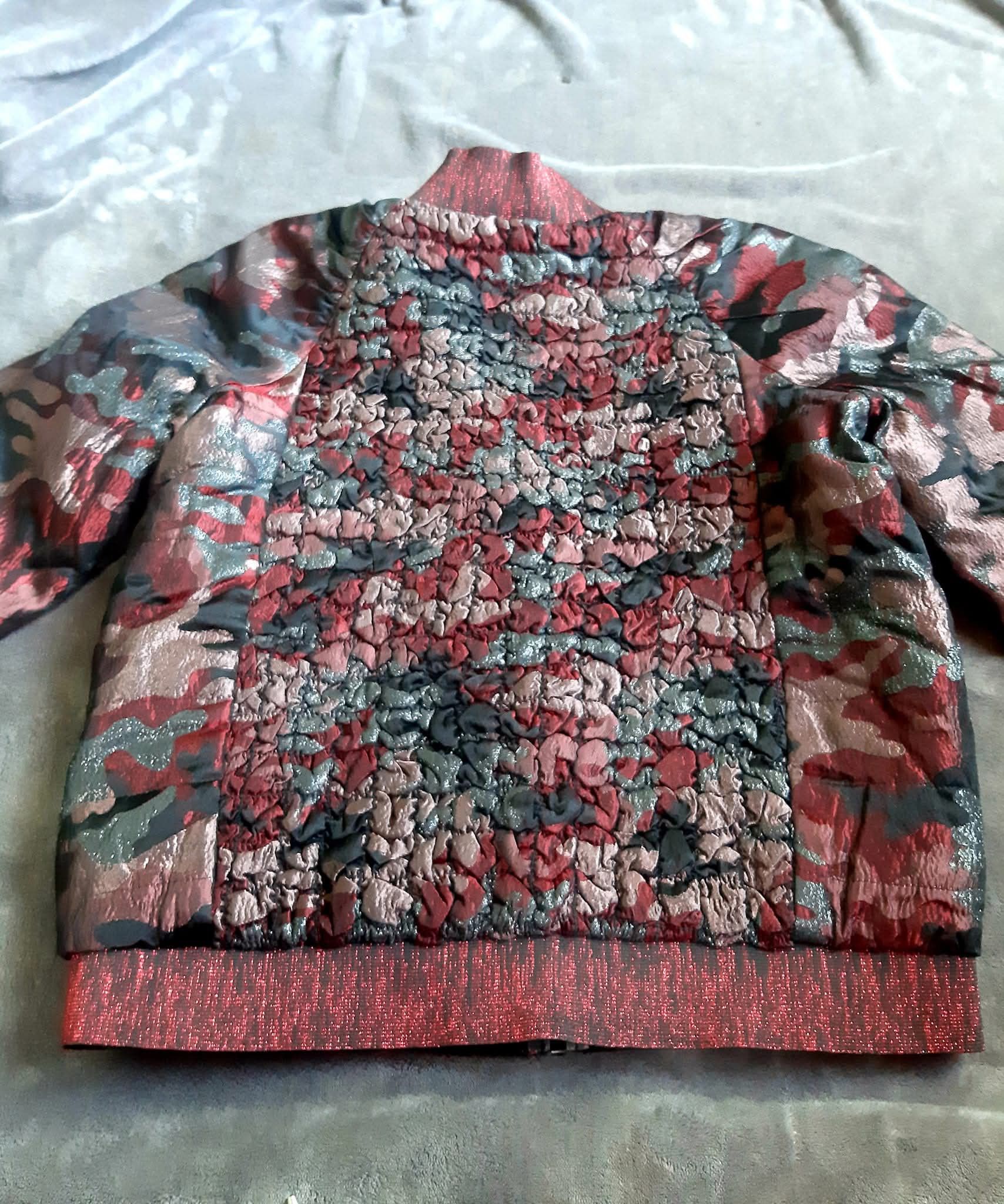 Anna Sui Anna Sui Bomber Jacket Black Maroon Camouflage 1990s Size S / US 4 / IT 40 - 2 Thumbnail
