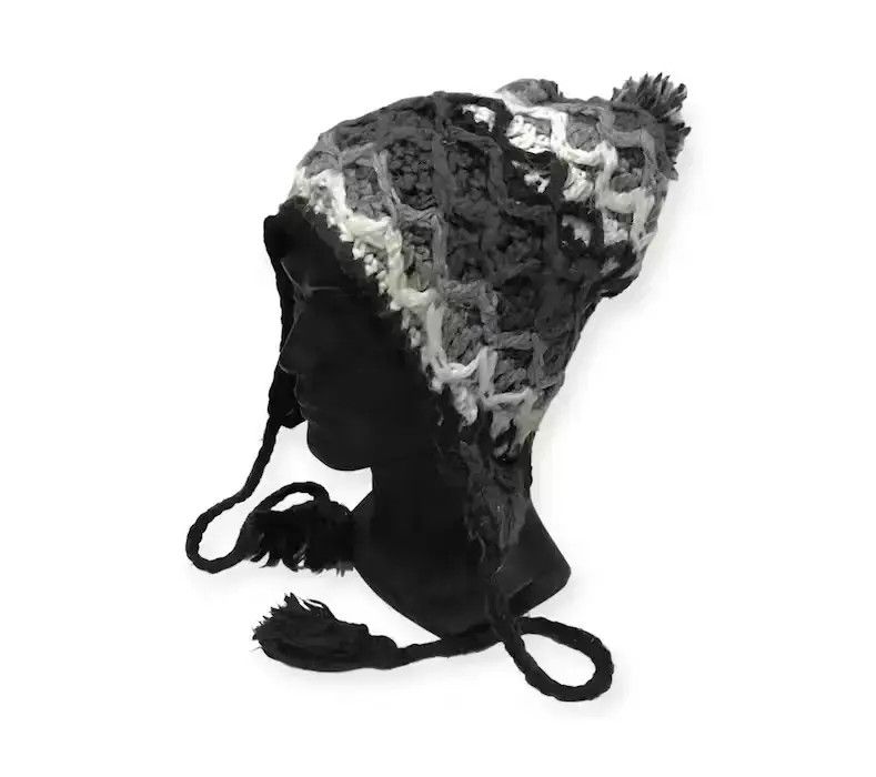 Japanese Brand Japanese Brand Topvalu Earflap Beanie Hat Size ONE SIZE - 1 Thumbnail