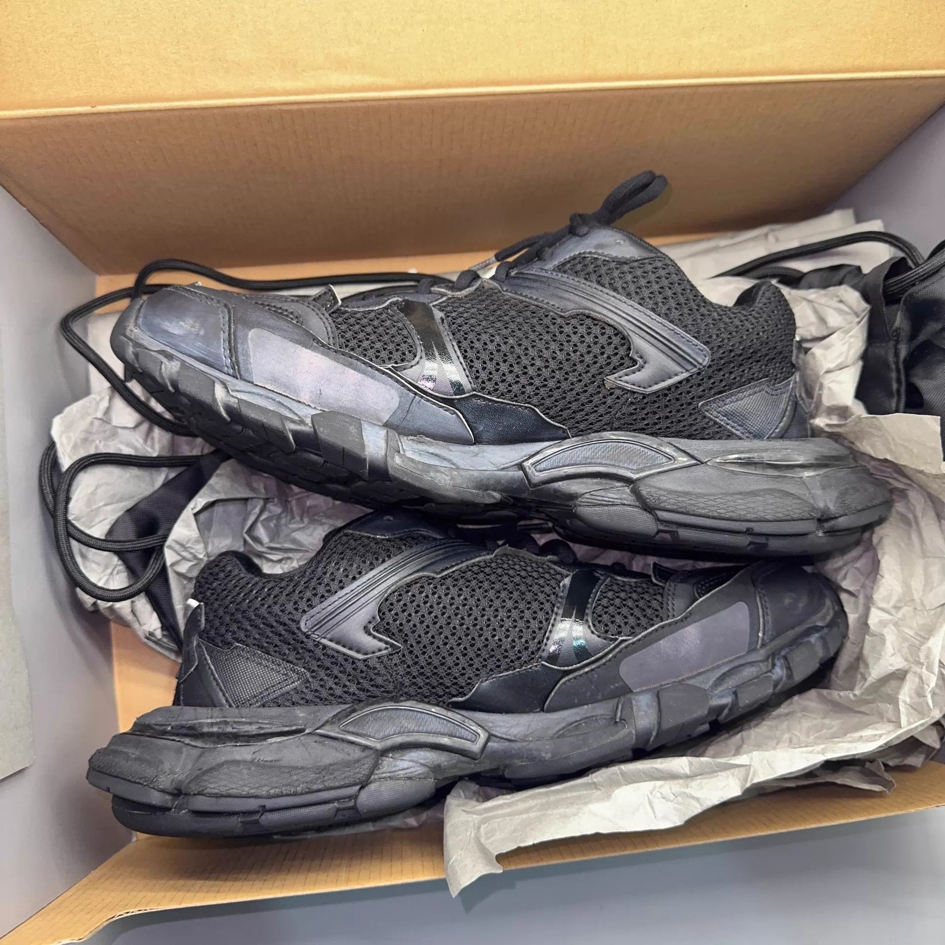 Balenciaga Balenciaga Track 3.0 Distressed Black Size US 9 / EU 42 - 6 Thumbnail