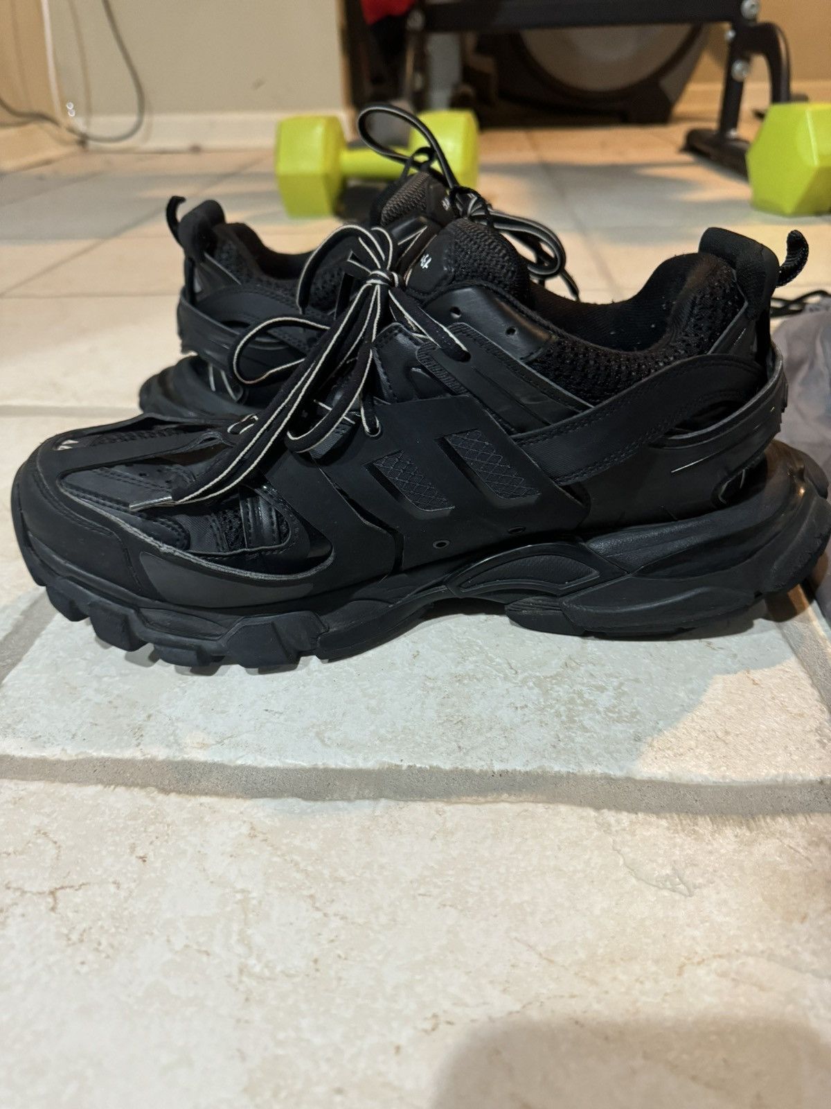 Balenciaga track 1 - personals not selling