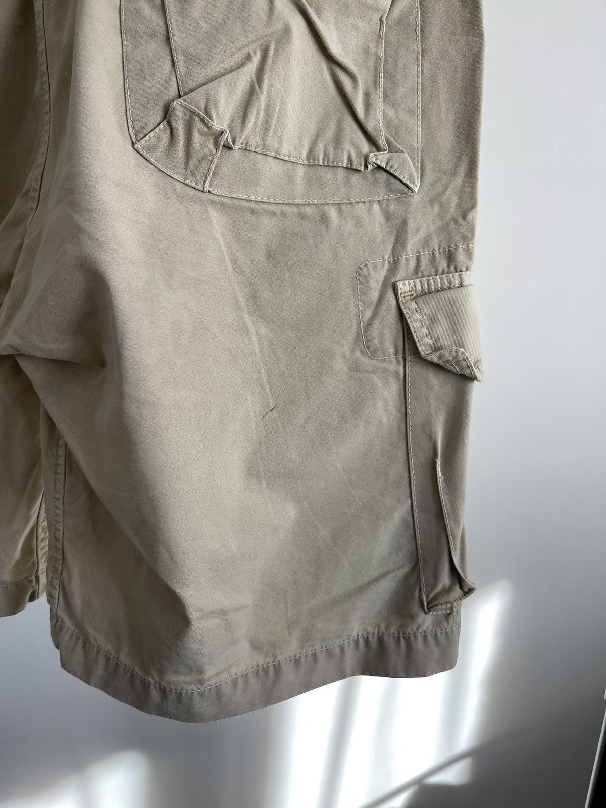 Diesel 🔥Vintage Diesel cargo shorts size 33 beige Size US 33 - 4 Thumbnail