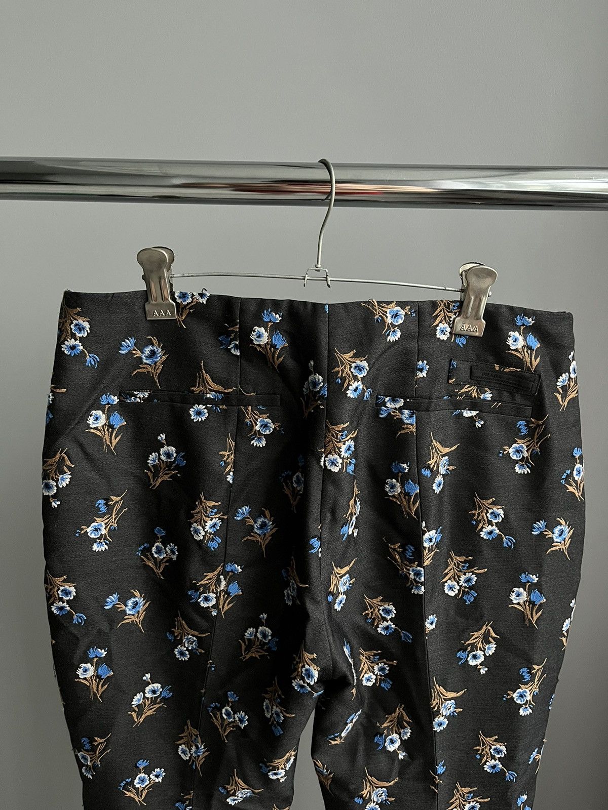 Prada Prada Wool Silk Embroidered Monogram Flowers Chino Pants 42 Size 28" / US 6 / IT 42 - 4 Thumbnail