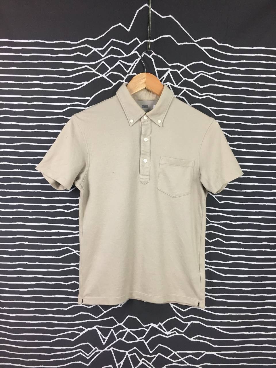 Uniqlo Uniqlo Beige Short Sleeve Button-Down Polo Shirt Size S Size US S / EU 44-46 / 1 - 2 Thumbnail