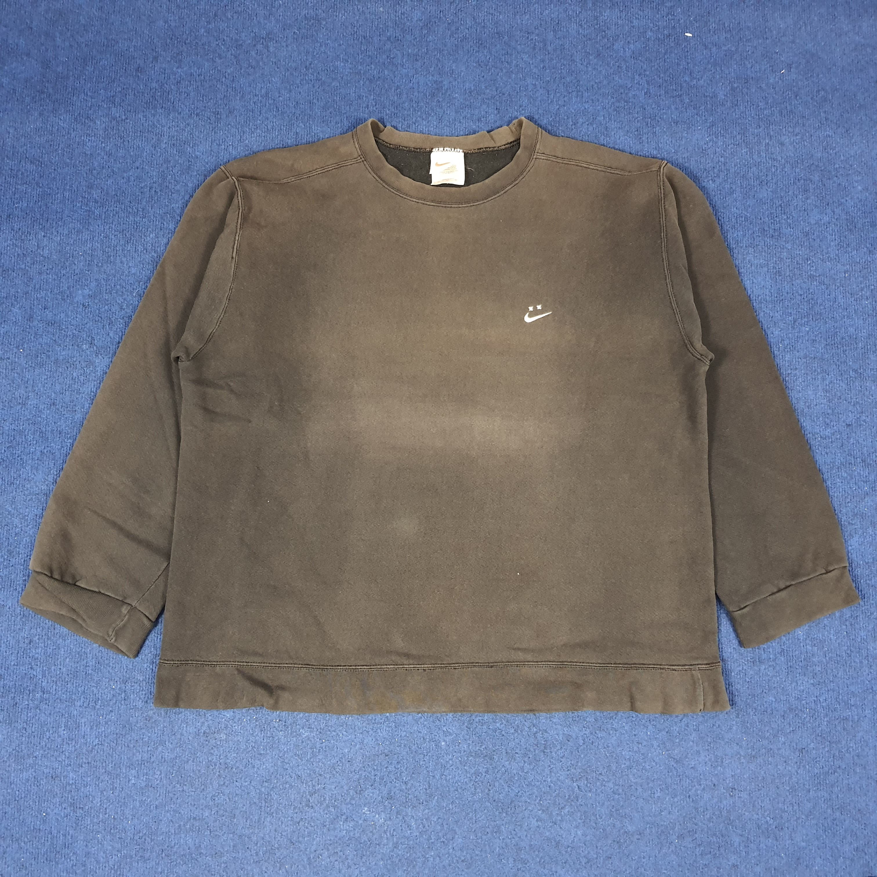 Nike × Vintage Vintage Nike Embroidered Swoosh Sweatshirt Size US XL / EU 56 / 4 - 1 Thumbnail