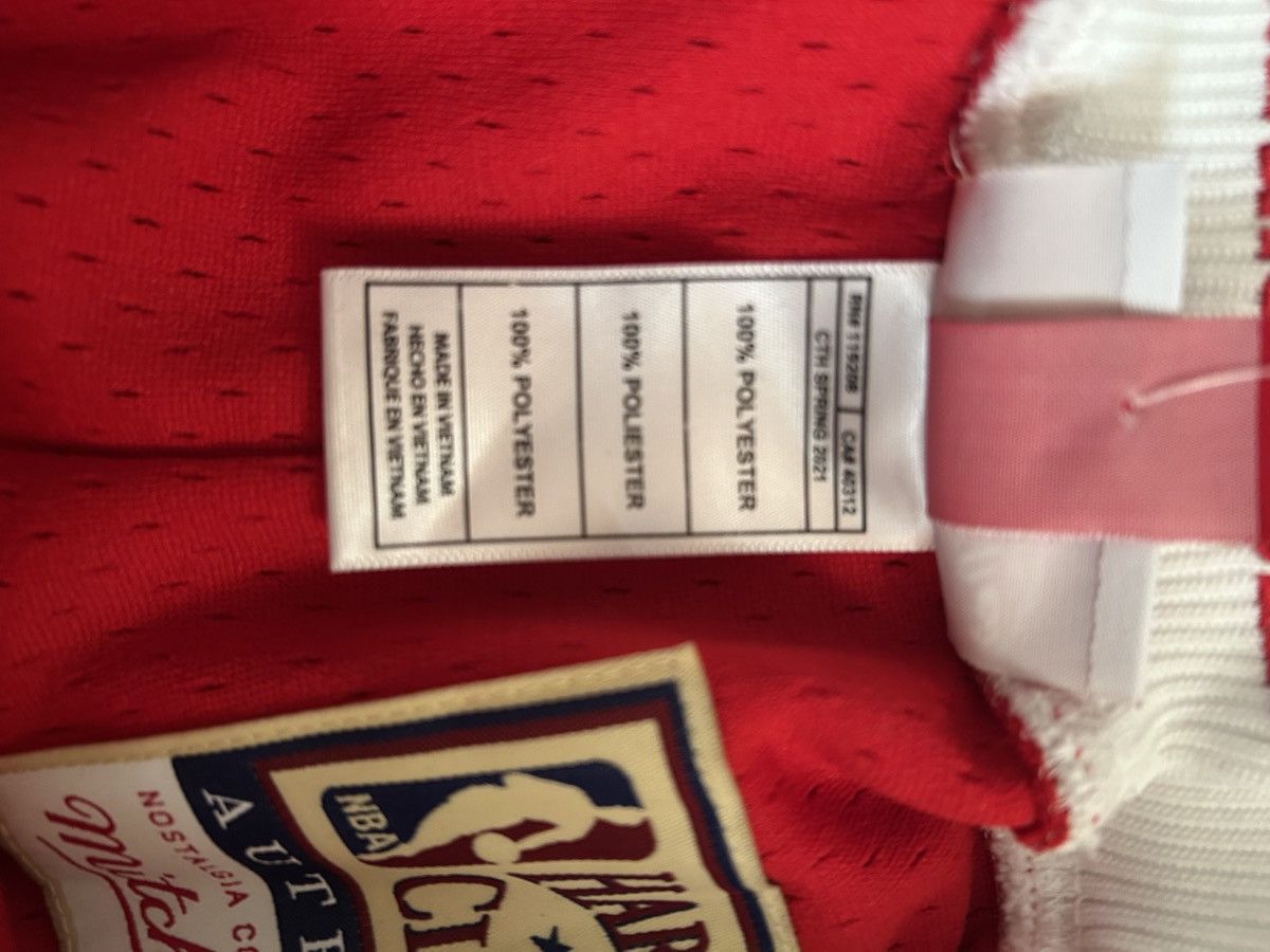 Mitchell & Ness Authentic Mitchell&ness Chicago Bulls 97-98 shorts Size US 40 / EU 56 - 5 Thumbnail