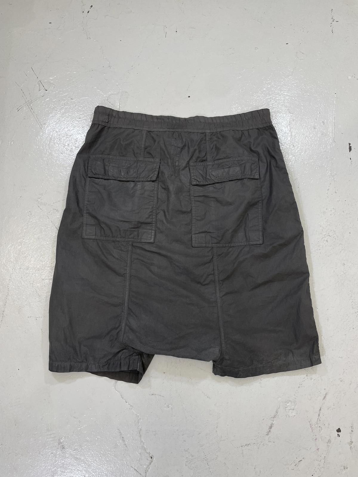Rick Owens rick owens Dark Dust Waxed pod shorts Size US 32 / EU 48 - 3 Thumbnail