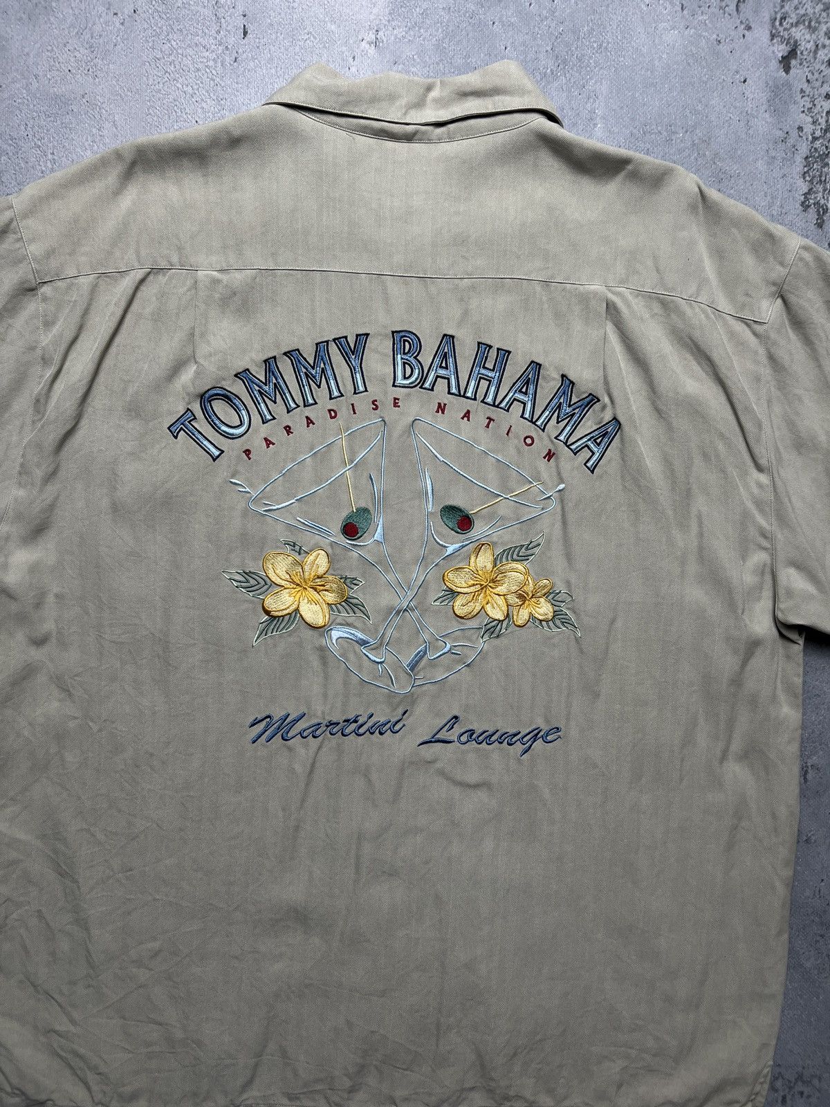 Tommy Bahama Tommy Bahama Beige 100% Silk Hawaiian Button Up Shirt y2k Size US XL / EU 56 / 4 - 3 Thumbnail
