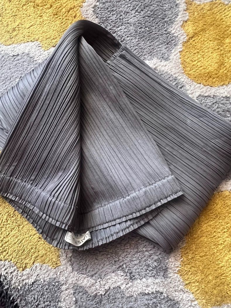 Other Issey Miyake/三宅一生 size:3 Grey pleated pants Size 42" / US 20 - 6 Thumbnail