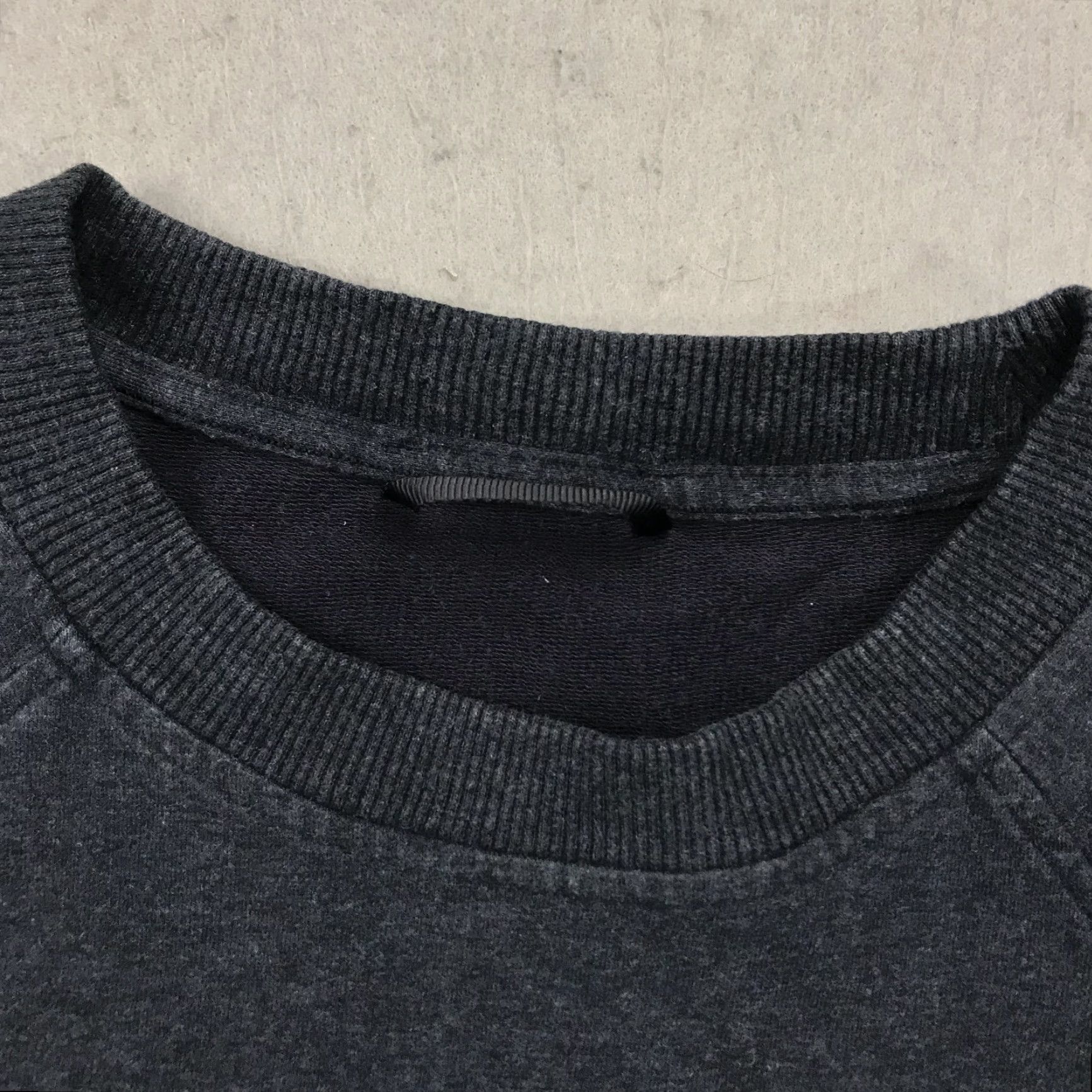 Lululemon Lululemon Sweatshirt Womens Small Blue Dark Crewneck Pullover Activewear Yoga Sweatshirt | Cotton Blend | Logo | Regular Fit | Size S | Women Size S / US 4 / IT 40 - 4 Thumbnail