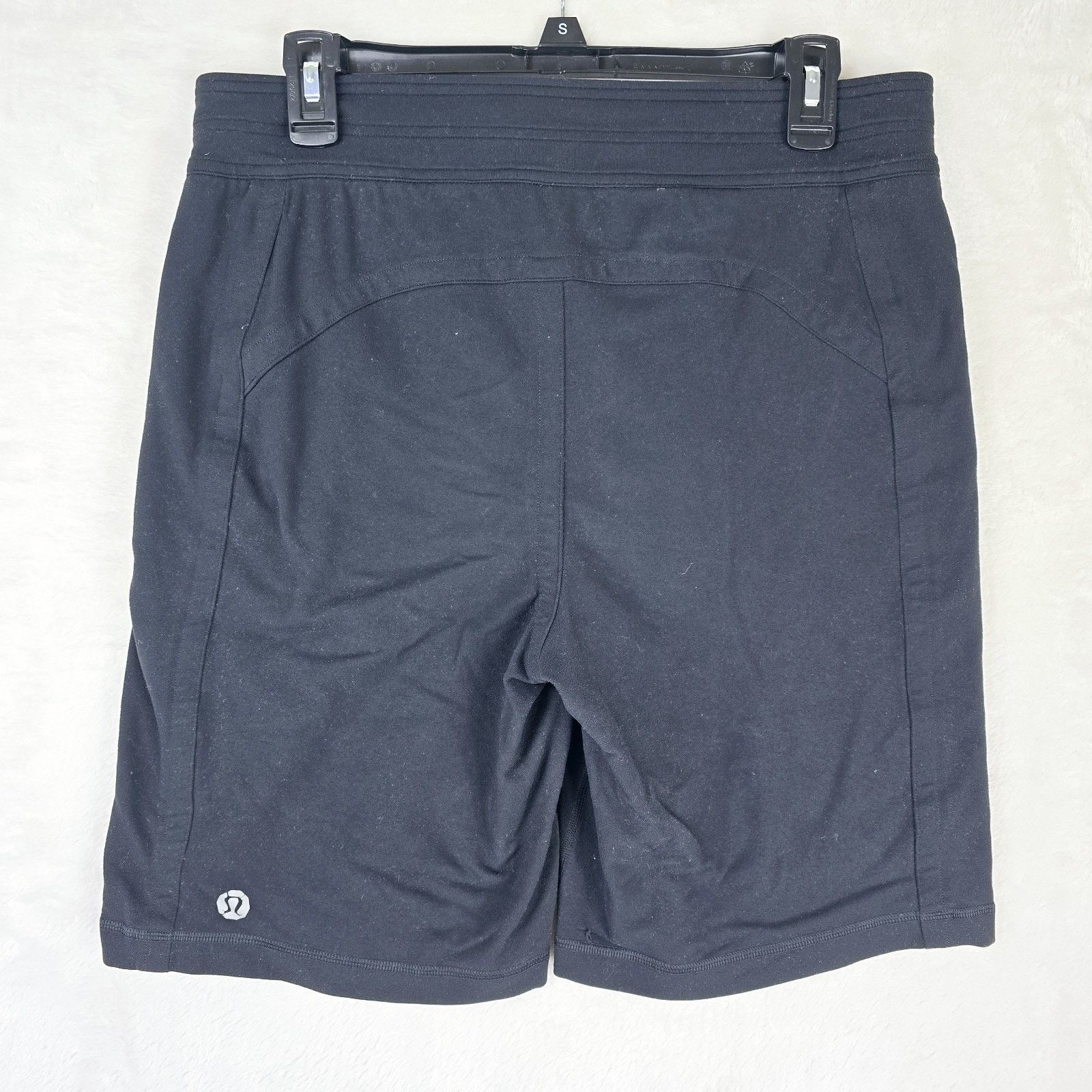 Lululemon Lululemon Men's Black Big Logo Vintage Shorts Size S 32x9 Size US 32 / EU 48 - 4 Thumbnail