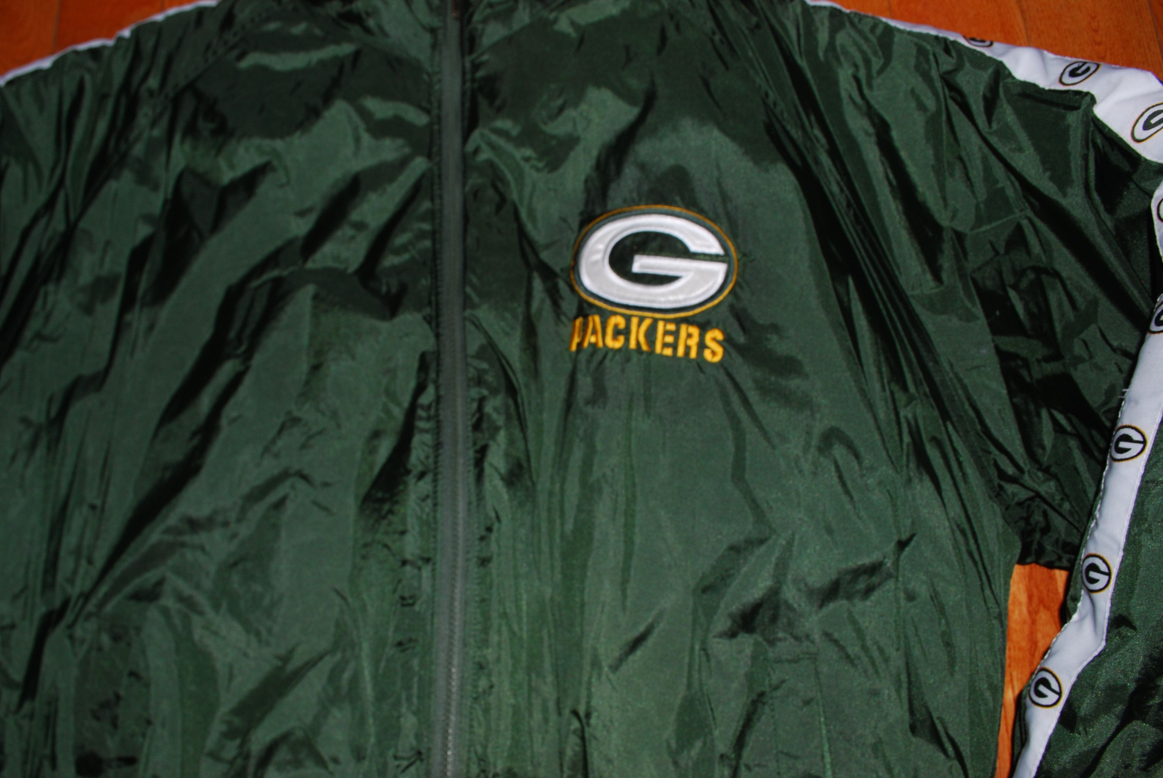 NFL Vintage Game Day Greenbay Packers Puffer Coat from 1990's Size US XXL / EU 58 / 5 - 6 Thumbnail