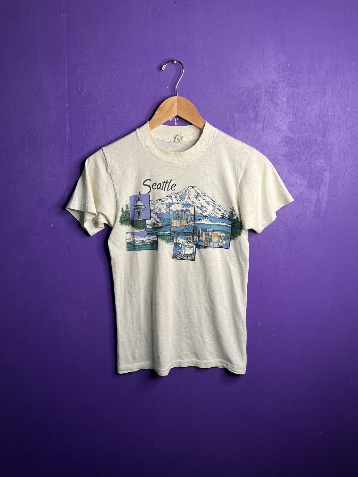 Vintage Vintage 1986 Seattle nature tourist t-shirt Size US S / EU 44-46 / 1 - 1 Thumbnail
