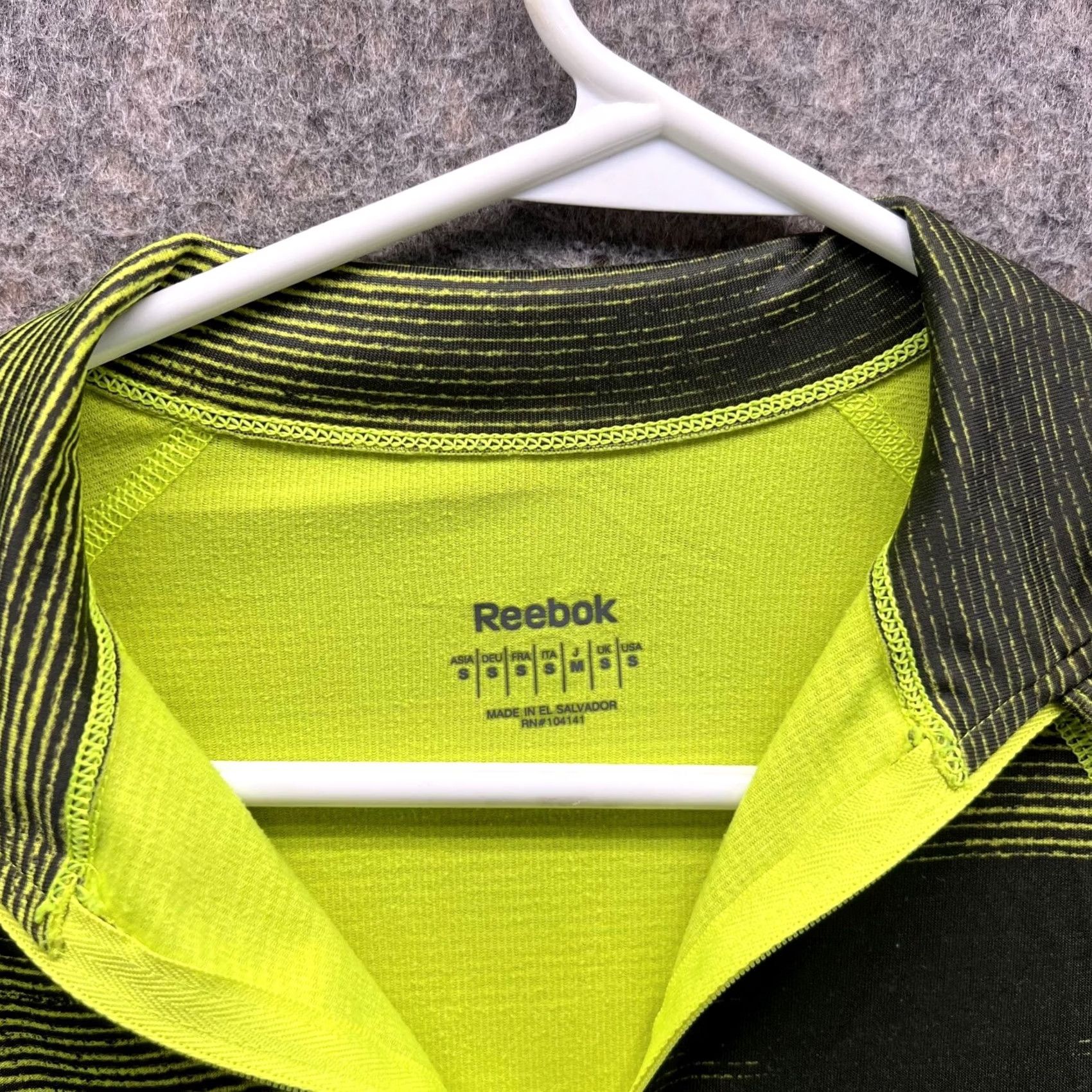 Reebok Reebok Sweatshirt Women Small Green Polyester Knit Pullover Long Sleeve Size S / US 4 / IT 40 - 7 Thumbnail