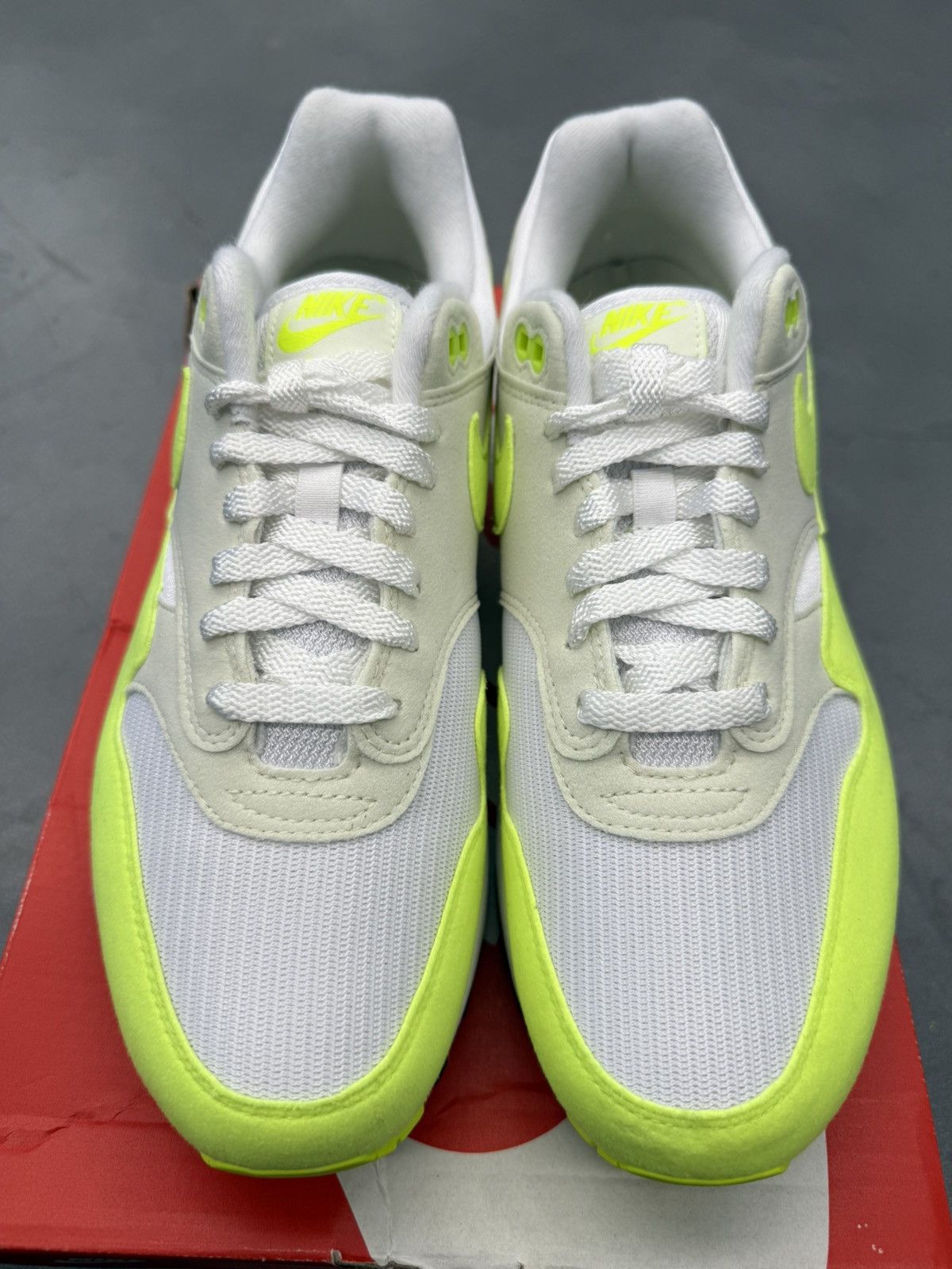 Nike 2023 Nike Air Max 1 87’ Volt Suede Size US 11 / IT 41 - 8 Thumbnail
