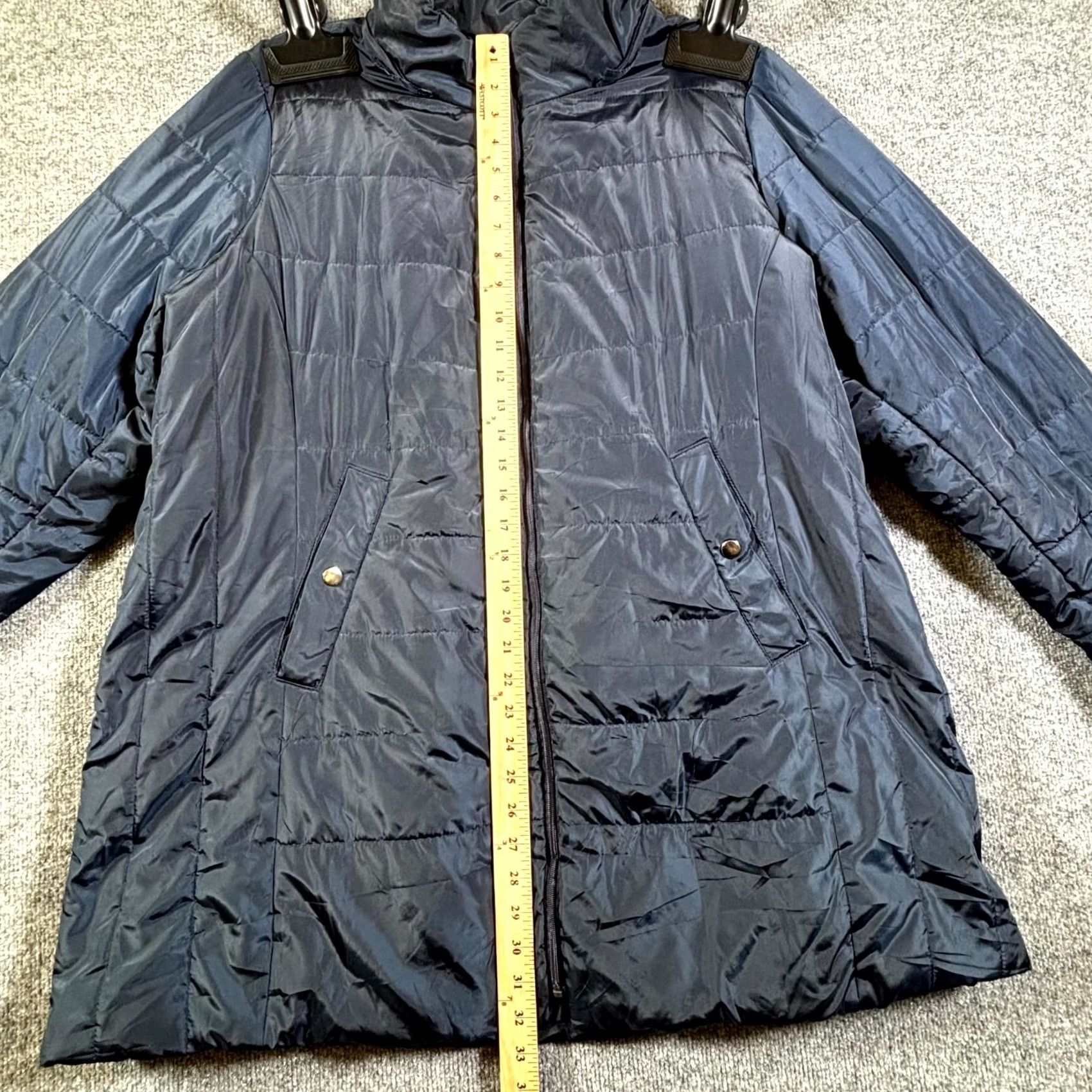 Vintage St. John's Bay Puffer Jacket Women's 1X Black Polyester Full-Zip Jacket No N/A Size XL / US 12-14 / IT 48-50 - 5 Thumbnail