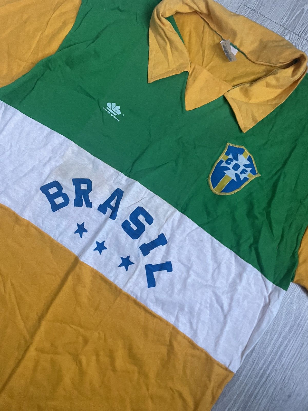 Vintage Brasil Vintage Y2K T shirt Size US XL / EU 56 / 4 - 2 Thumbnail