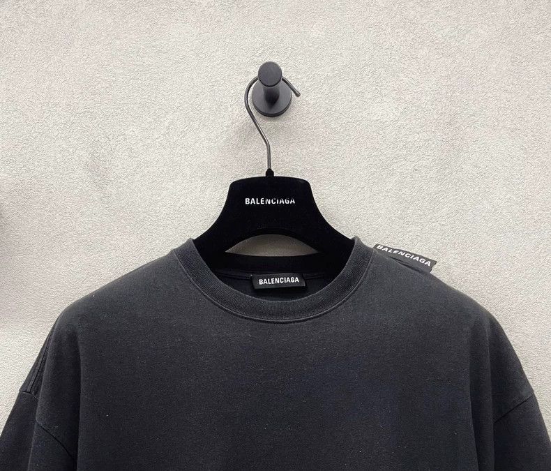 Balenciaga Balenciaga Shoulder Label Short Sleeve T-Shirt Size US XXS / EU 40 - 4 Thumbnail