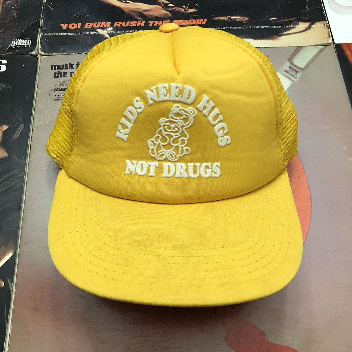 Vintage Vintage 90s “Kids Need Hugs Not Drugs” Trucker Hat Size ONE SIZE - 1 Thumbnail