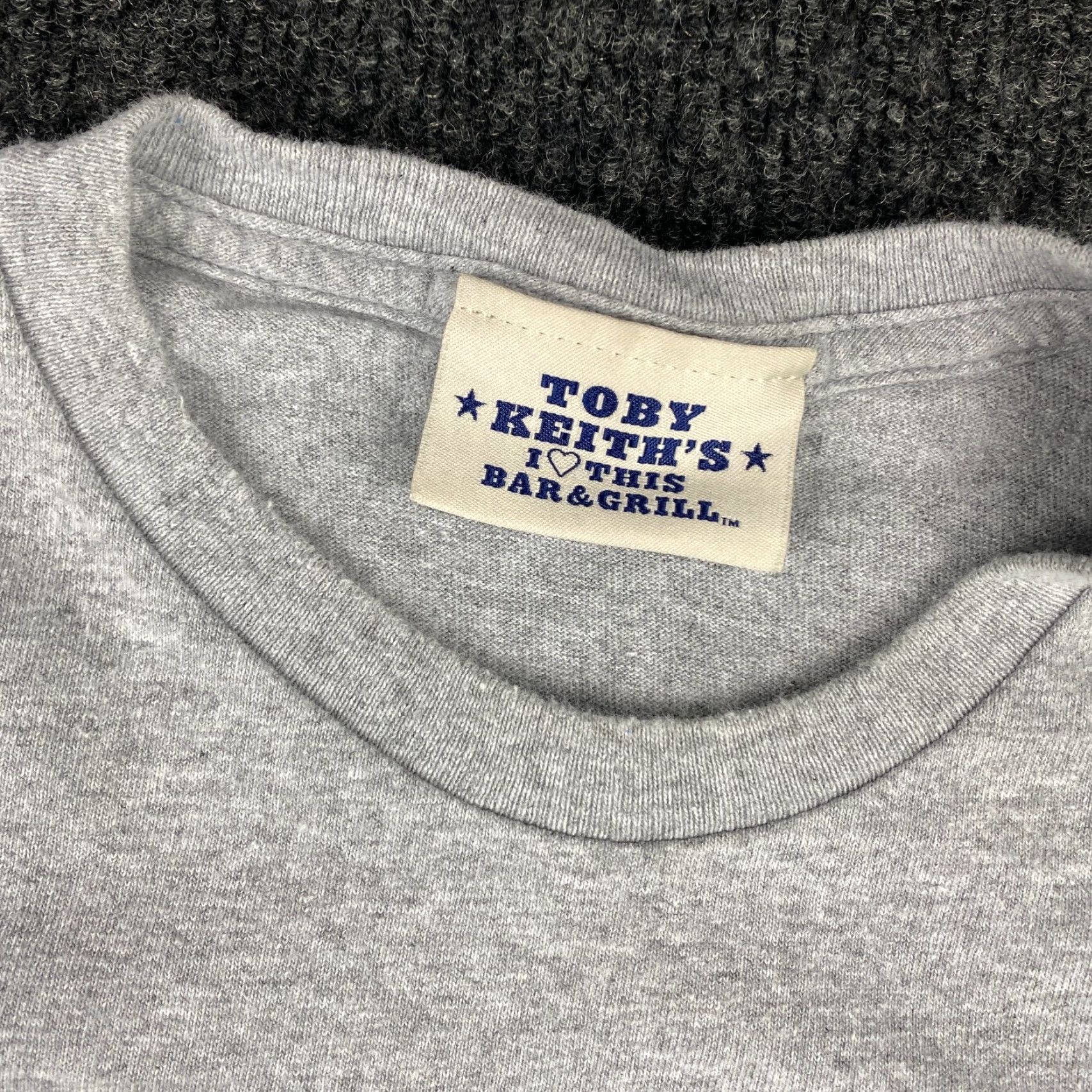 Vintage VINTAGE Toby Keith’s Bar and Grill Shirt Unisex Adults Small Gray Cotton Graphic Print Flag Love Music Size US S / EU 44-46 / 1 - 2 Thumbnail