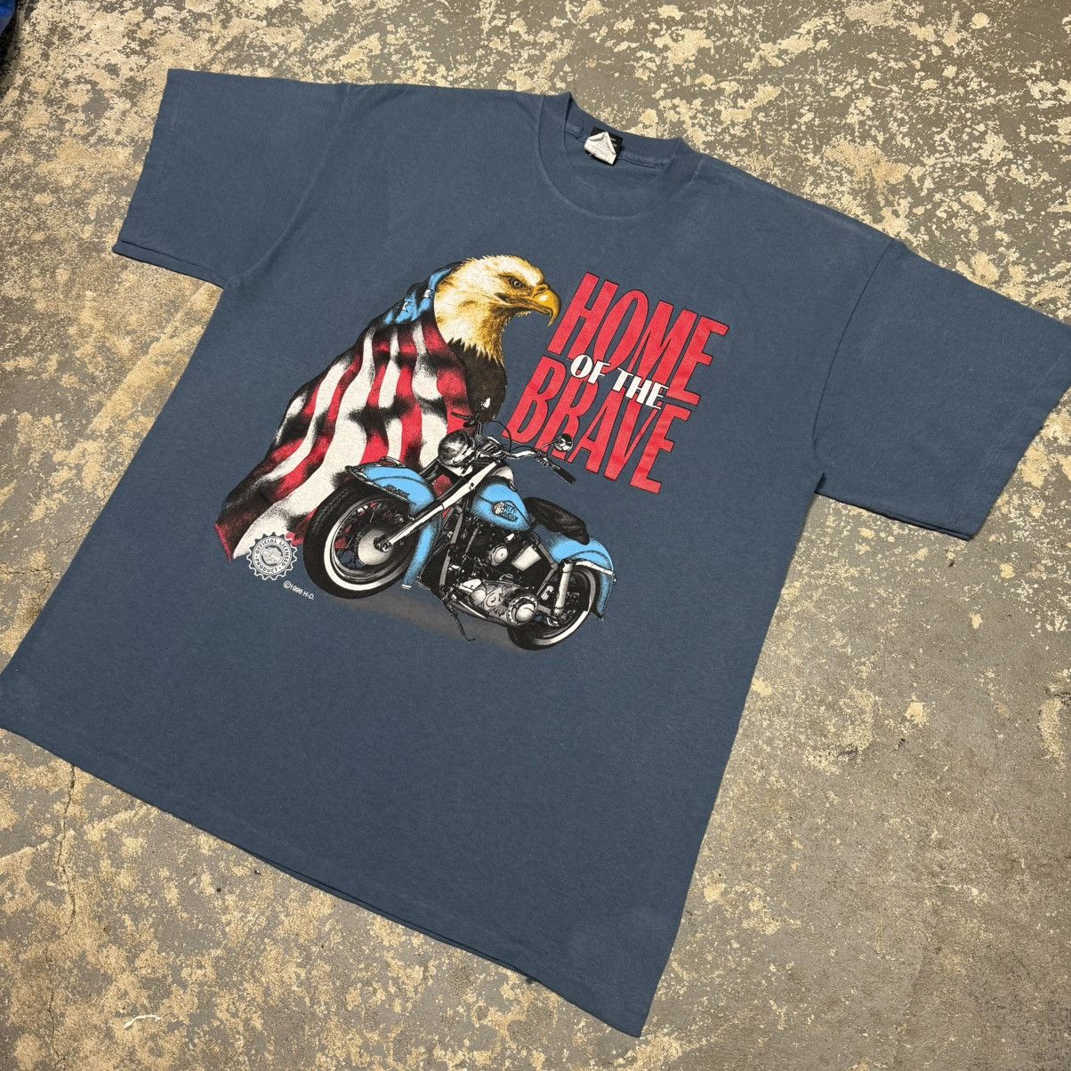 Vintage Vintage Harley Davidson Home Of The Brave Eagle Tshirt Size US XL / EU 56 / 4 - 2 Thumbnail