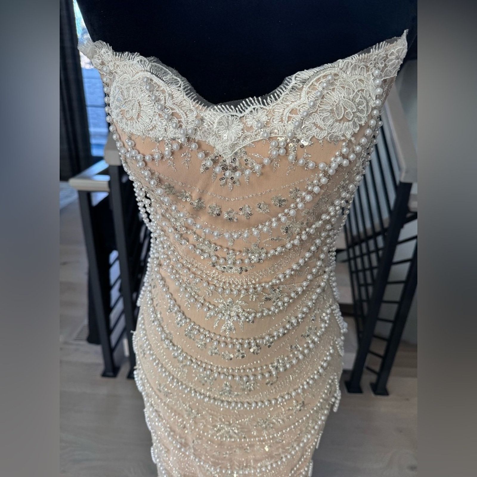 Other Elegant Off-Shoulder Lace Wedding Dress size S Size S / US 4 / IT 40 - 6 Thumbnail