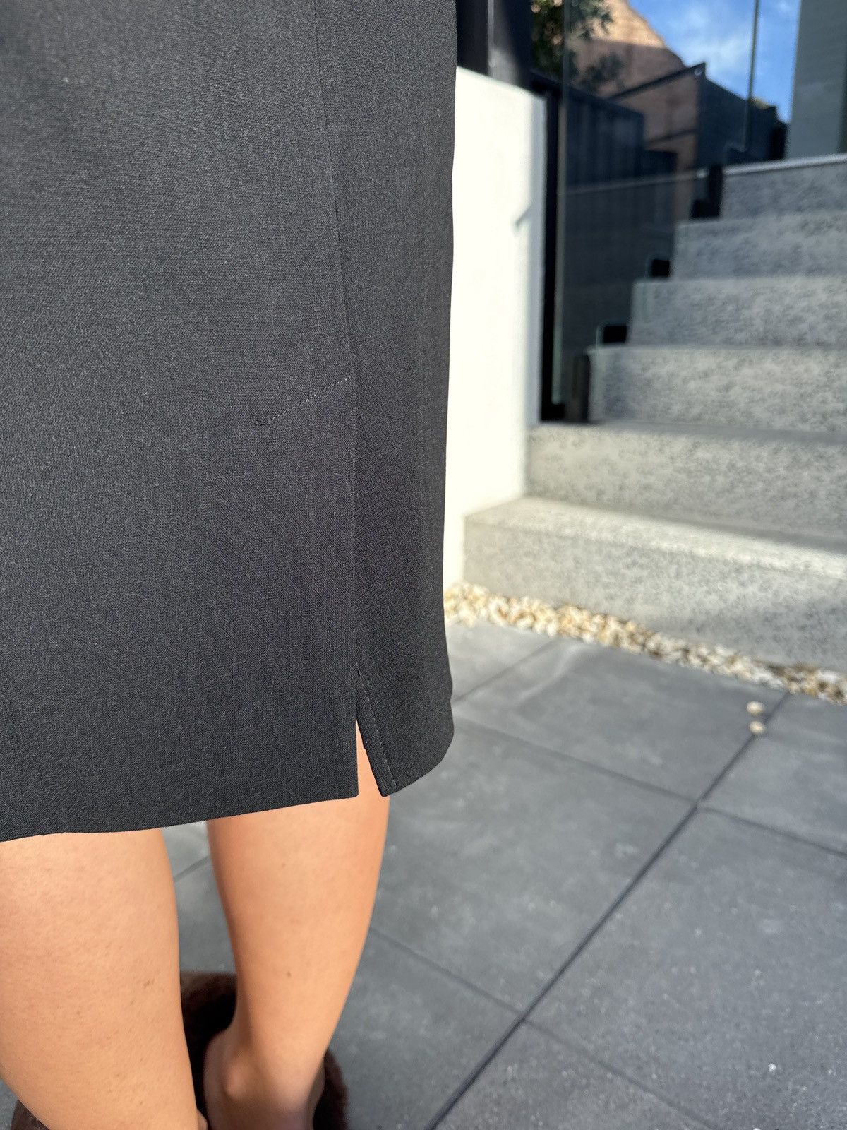 Max Mara Fine wool black skirt Size 30" / US 8 / IT 44 - 1 Thumbnail