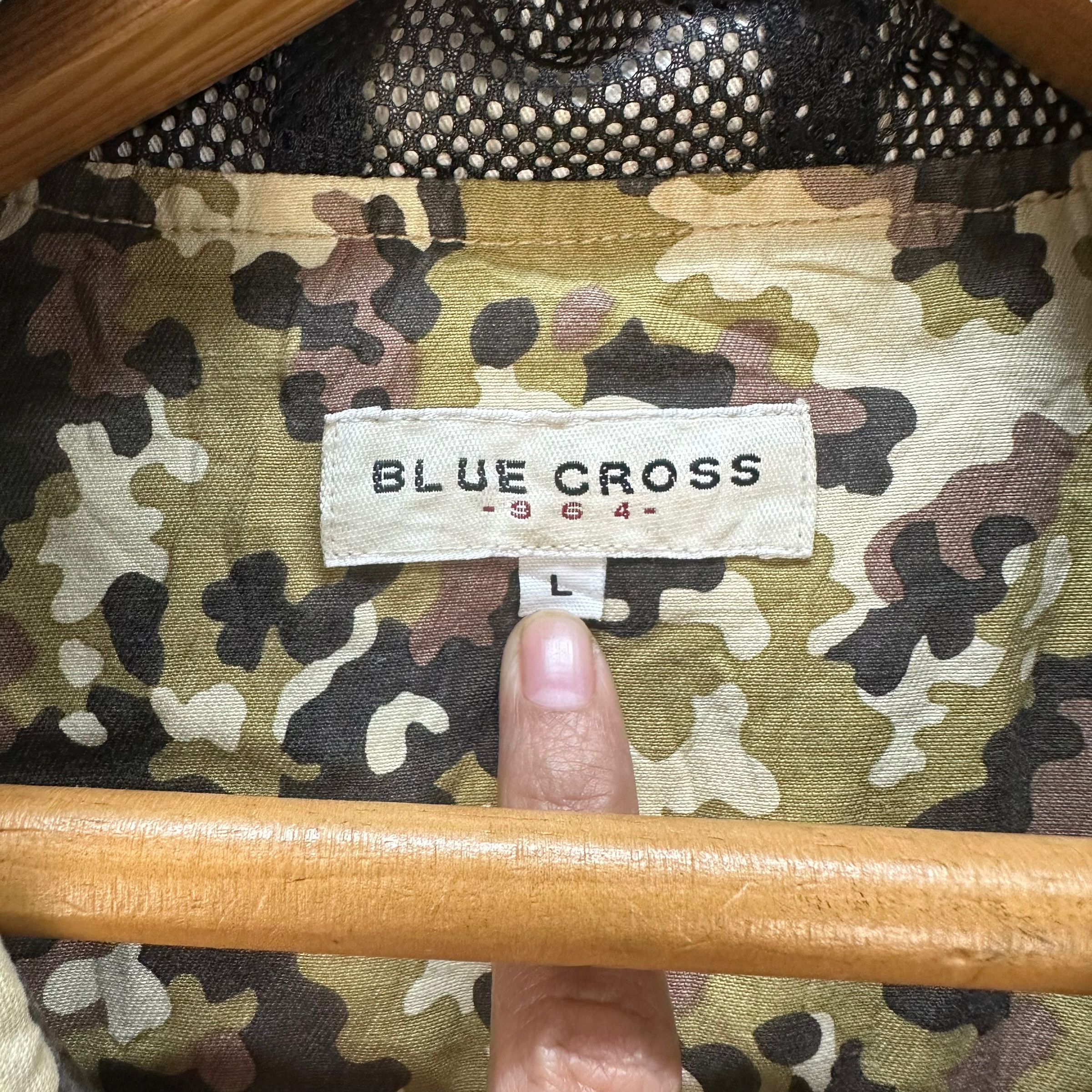 Japanese Brand BLUE CROSS DIGITAL CAMO SHORT SLEEVE ZIPPER HOODIE #8605-017 Size US L / EU 52-54 / 3 - 6 Thumbnail