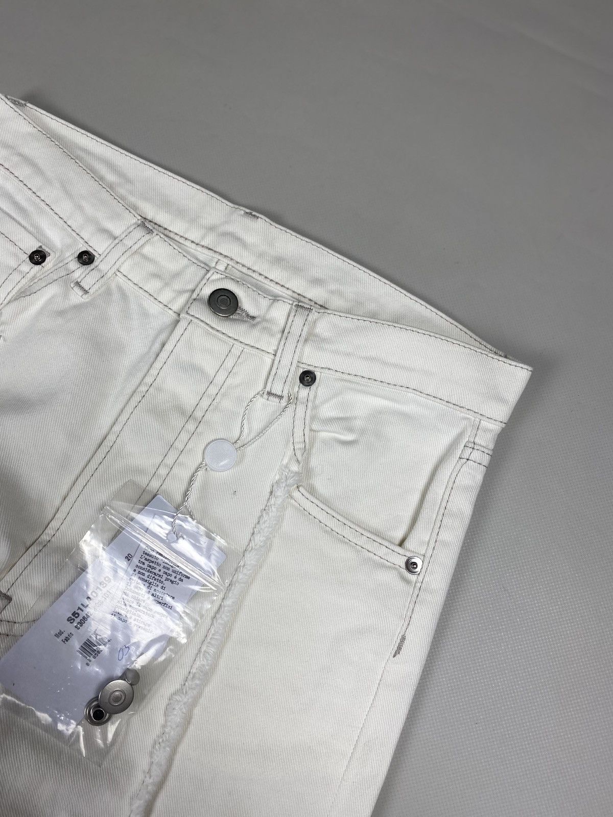 Maison Margiela BNWT! Maison Margiela ladies 5 pocket denim jeans size 36 Size 25" / US 0 / IT 36 - 12 Thumbnail