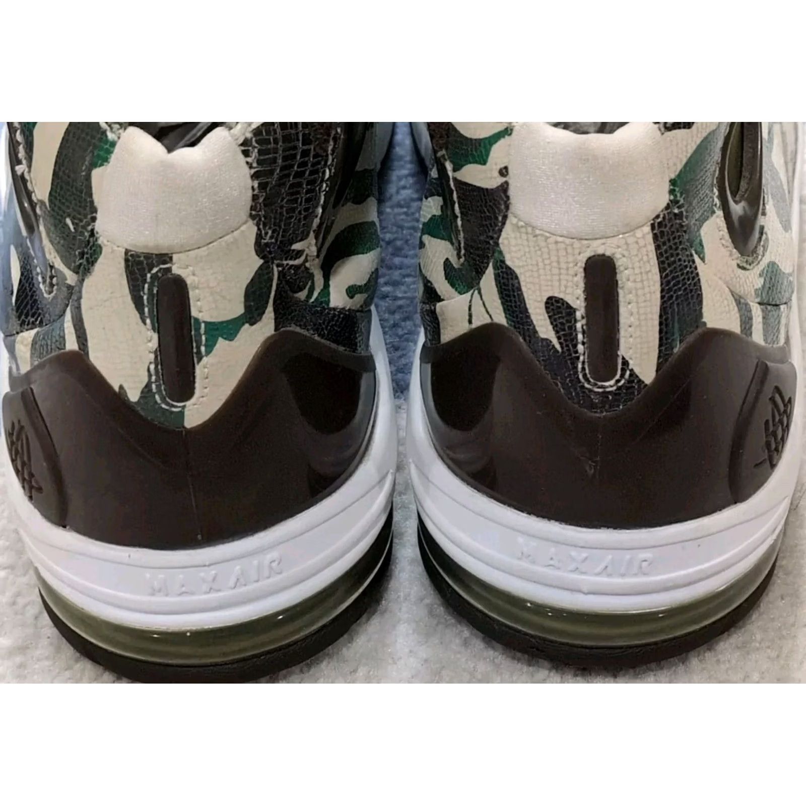 Nike VINTAGE Nike Air Max Huarache 2k4 312544-121 Olive Camo Army Pine Green Military Size 12 Mens Size US 12 / EU 45 - 6 Thumbnail