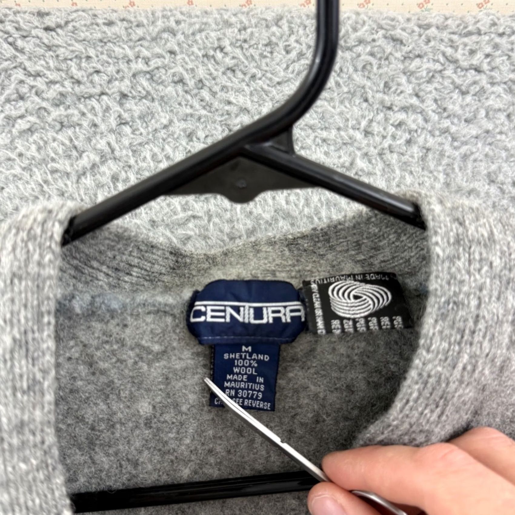 Vintage VINTAGE Centura Center Sweater Vest Girls Medium Gray Wool Knit 90s Preppy Size M / US 6-8 / IT 42-44 - 5 Thumbnail