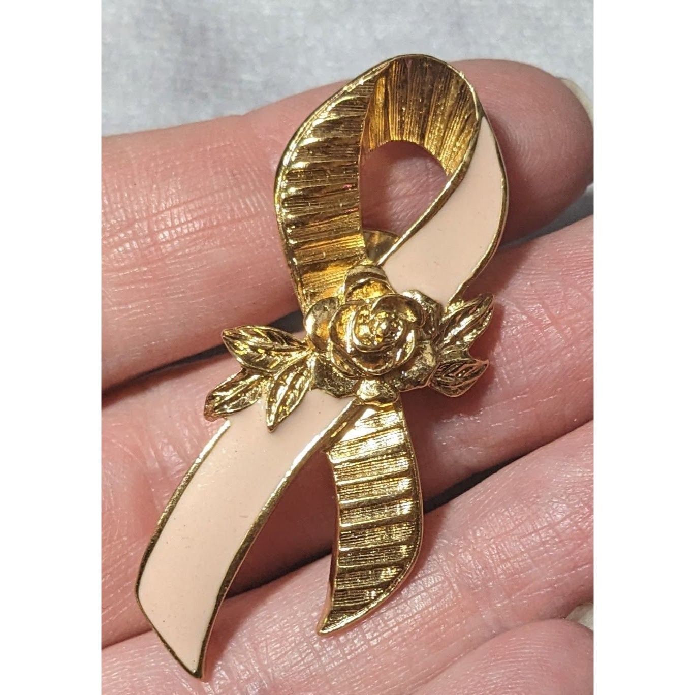 Other Vintage Avon Floral Ribbon Breast Cancer Awareness Pink And Size ONE SIZE - 3 Thumbnail