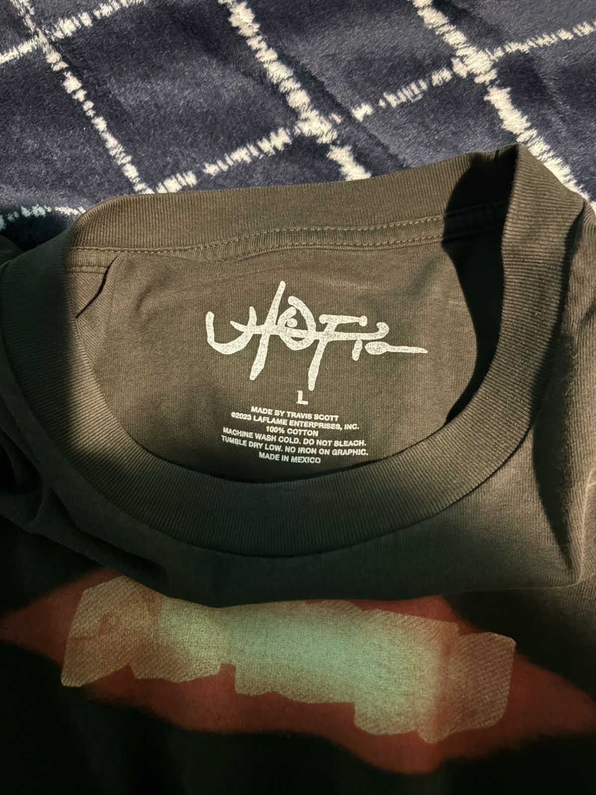 Travis Scott Travis scott utopia grey tee screw Size US L / EU 52-54 / 3 - 3 Thumbnail