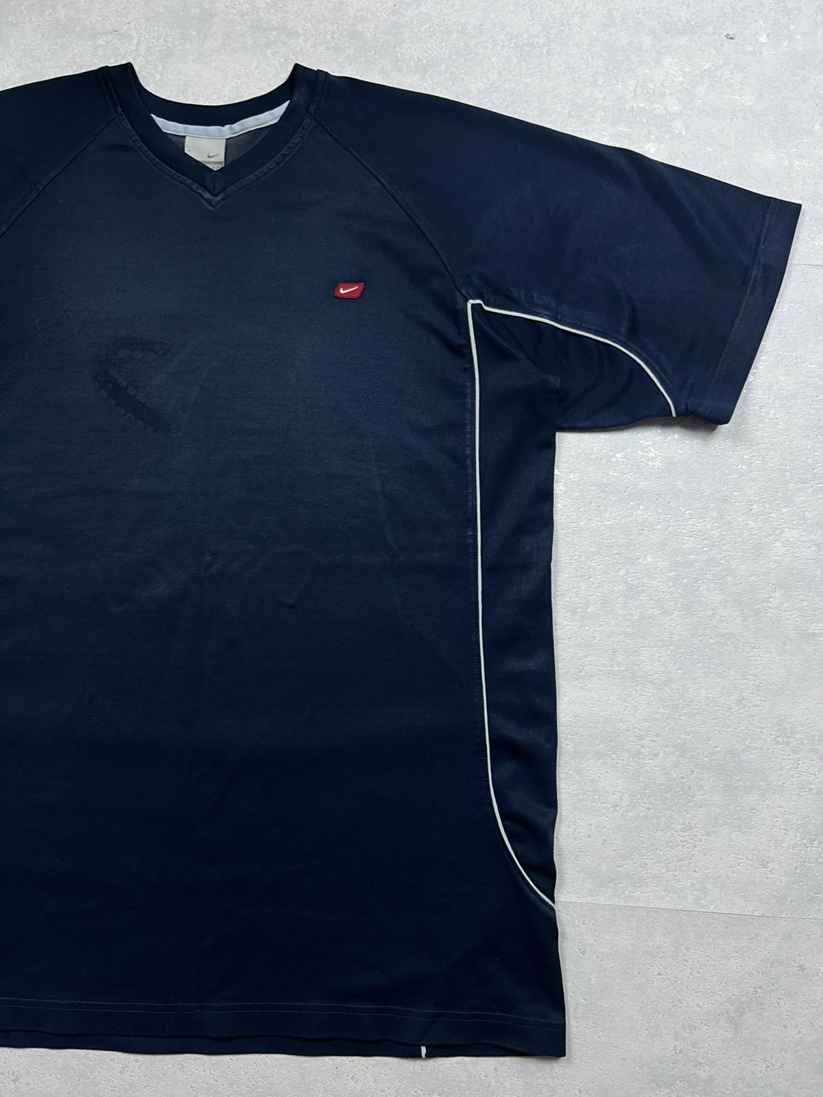 Nike 90s Nike Swoosh Vintage Y2K Oversized Retro Tee T-Shirt Size US XL / EU 56 / 4 - 3 Thumbnail