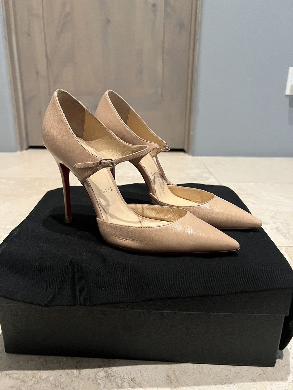 Christian Louboutin Red bottom heels beige Size US 7.5 / IT 37.5 - 1 Thumbnail