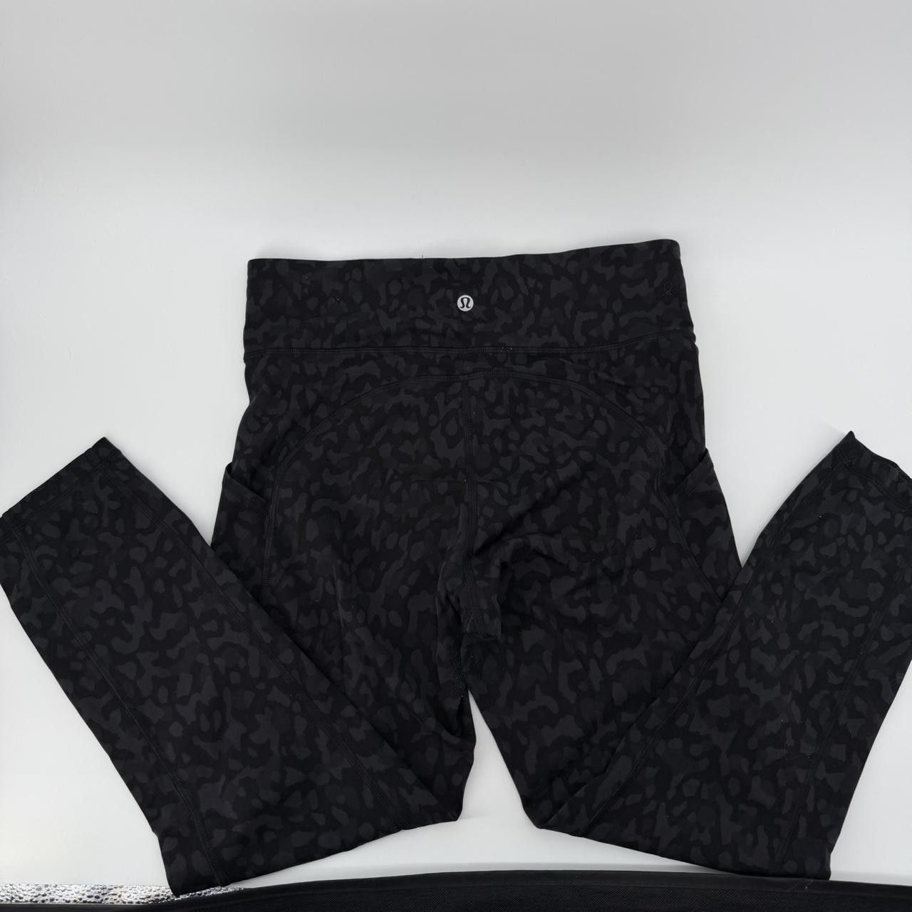 Lululemon Lululemon Invigorate High-Rise Tight 25" Size 8 Size 30" / US 8 / IT 44 - 1 Thumbnail