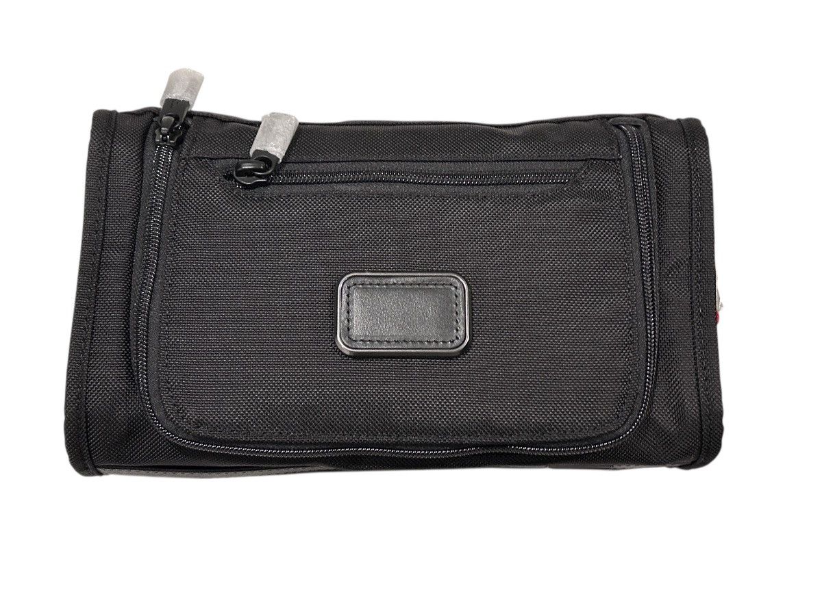 Tumi NWT Tumi Alpha Travel kit Black 117253-1041 Size ONE SIZE - 8 Thumbnail