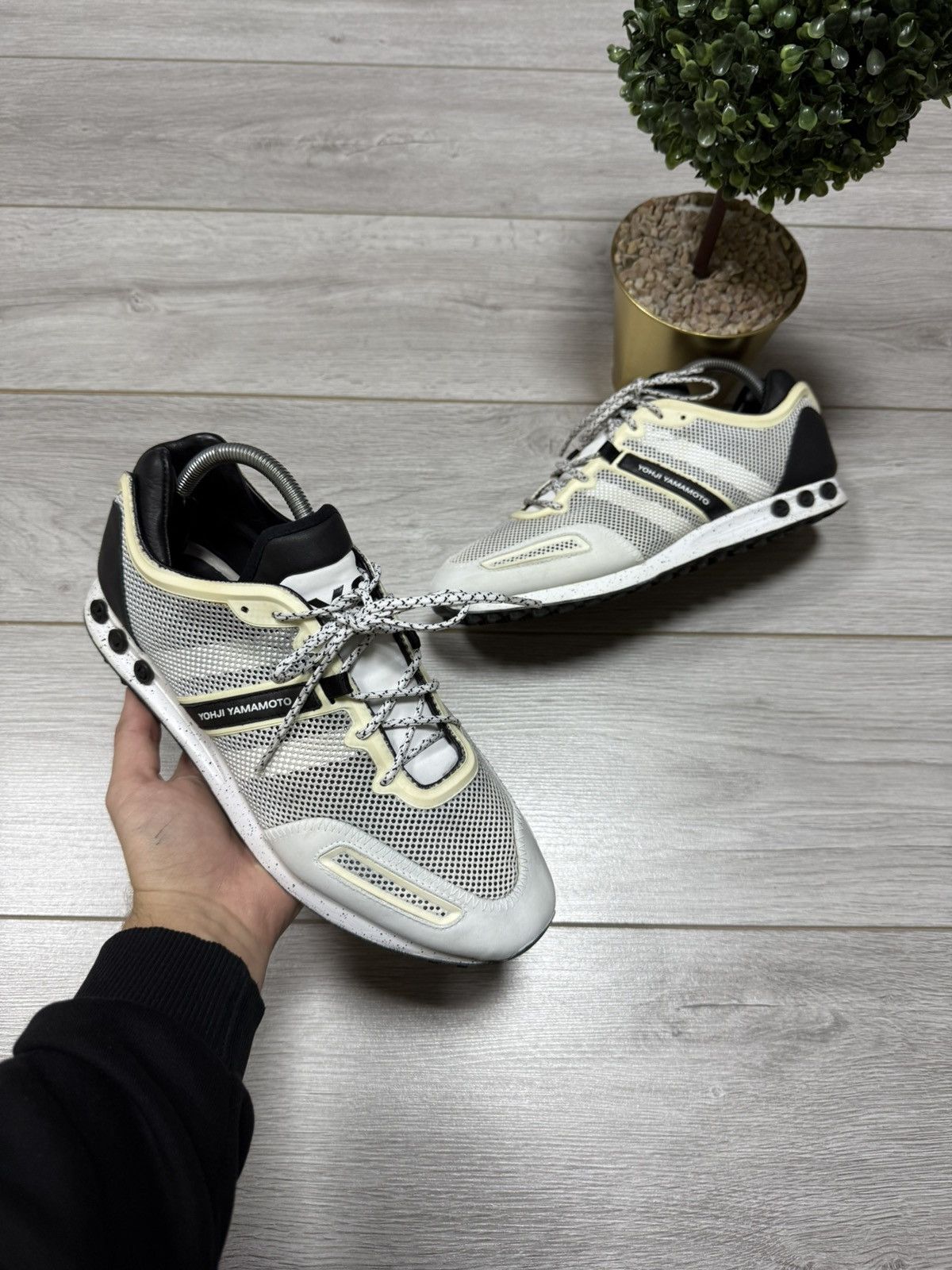 Adidas Y-3 yohji yamamoto adidas la trainer Sneakers japanese floar Size US 10 / EU 43 - 1 Thumbnail