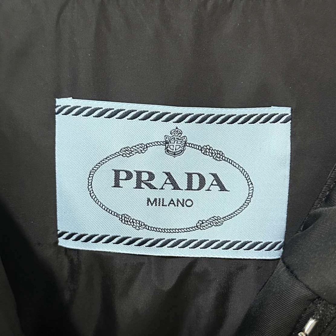 Prada PRADA 25FW triangle logo waist bag cinched down jacket 38 Size XS / US 0-2 / IT 36-38 - 5 Thumbnail