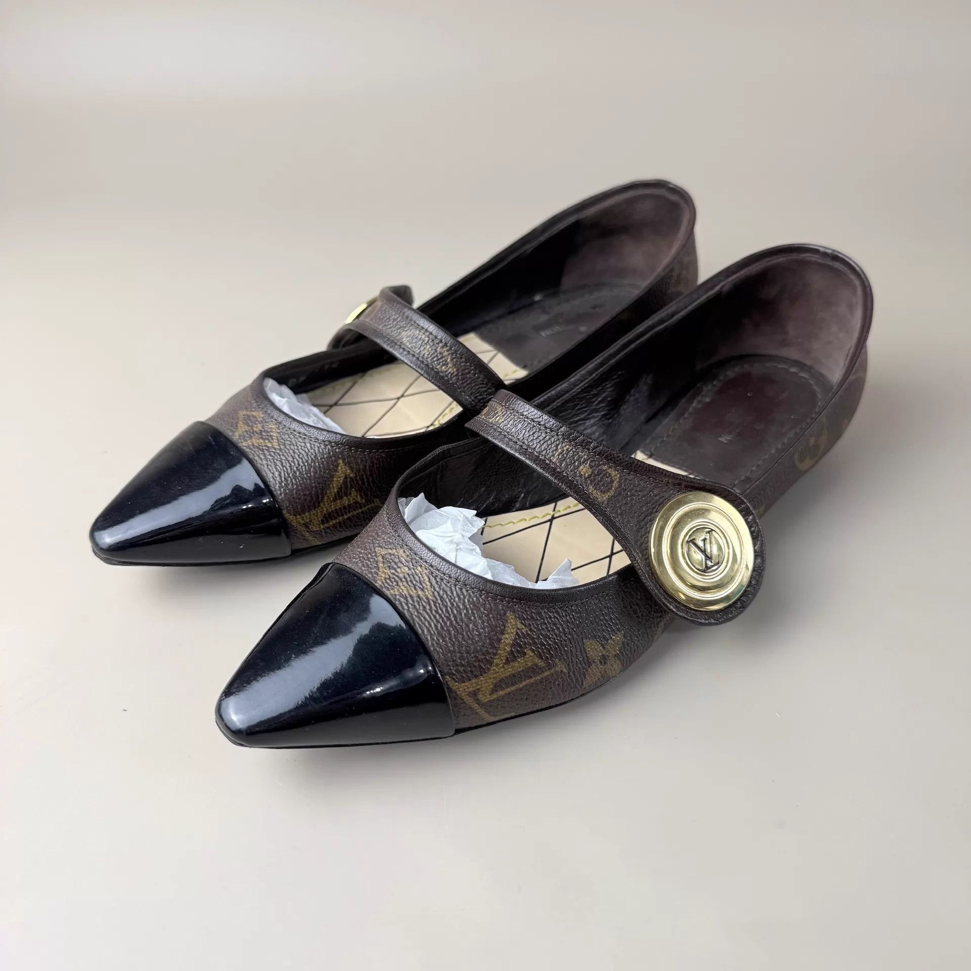 Louis Vuitton LV Monogram Gold Allover Low Heels 37 95 YLP4902 Size US 6.5 / IT 36.5 - 1 Thumbnail