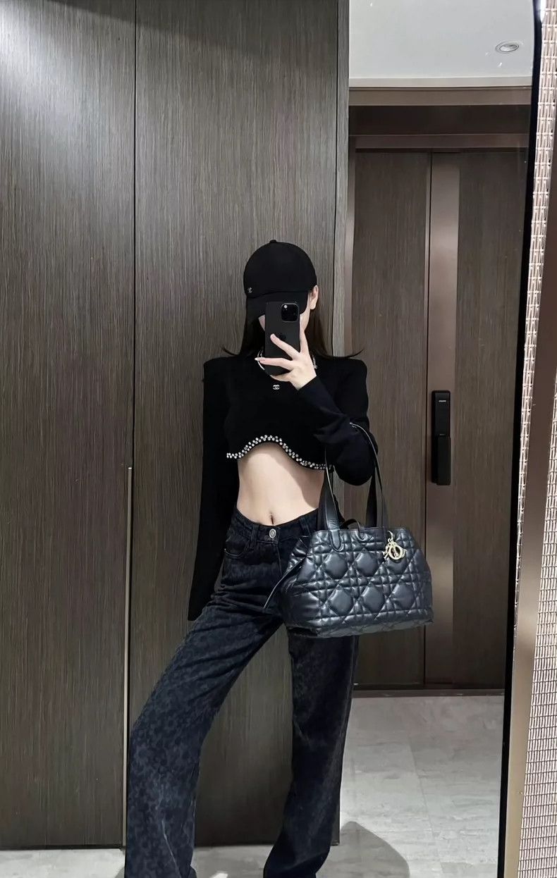 Chanel Chanel 24C early spring black half-high collar rhinestone Size XXS / US 00 / IT 34 - 3 Thumbnail