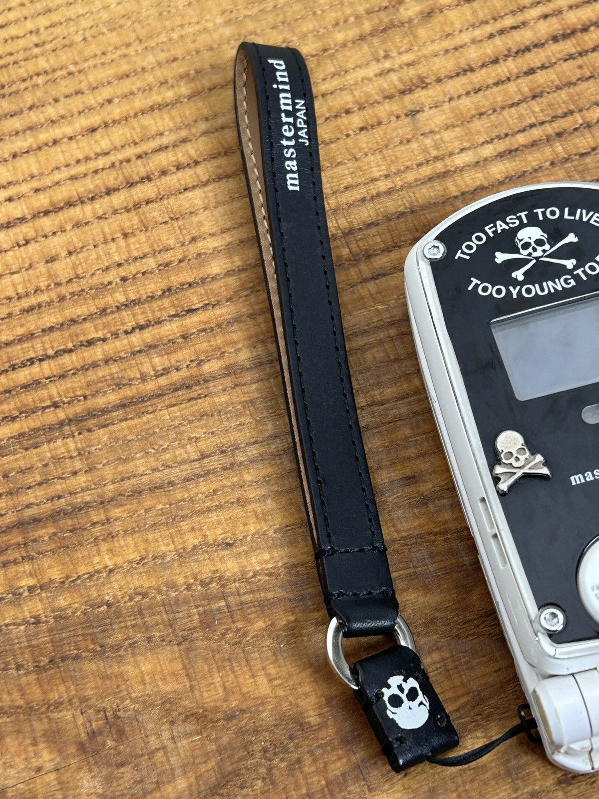 Mastermind Japan 00s Vintage Mastermind x Panasonic Docomo p901i Phone Size ONE SIZE - 4 Thumbnail