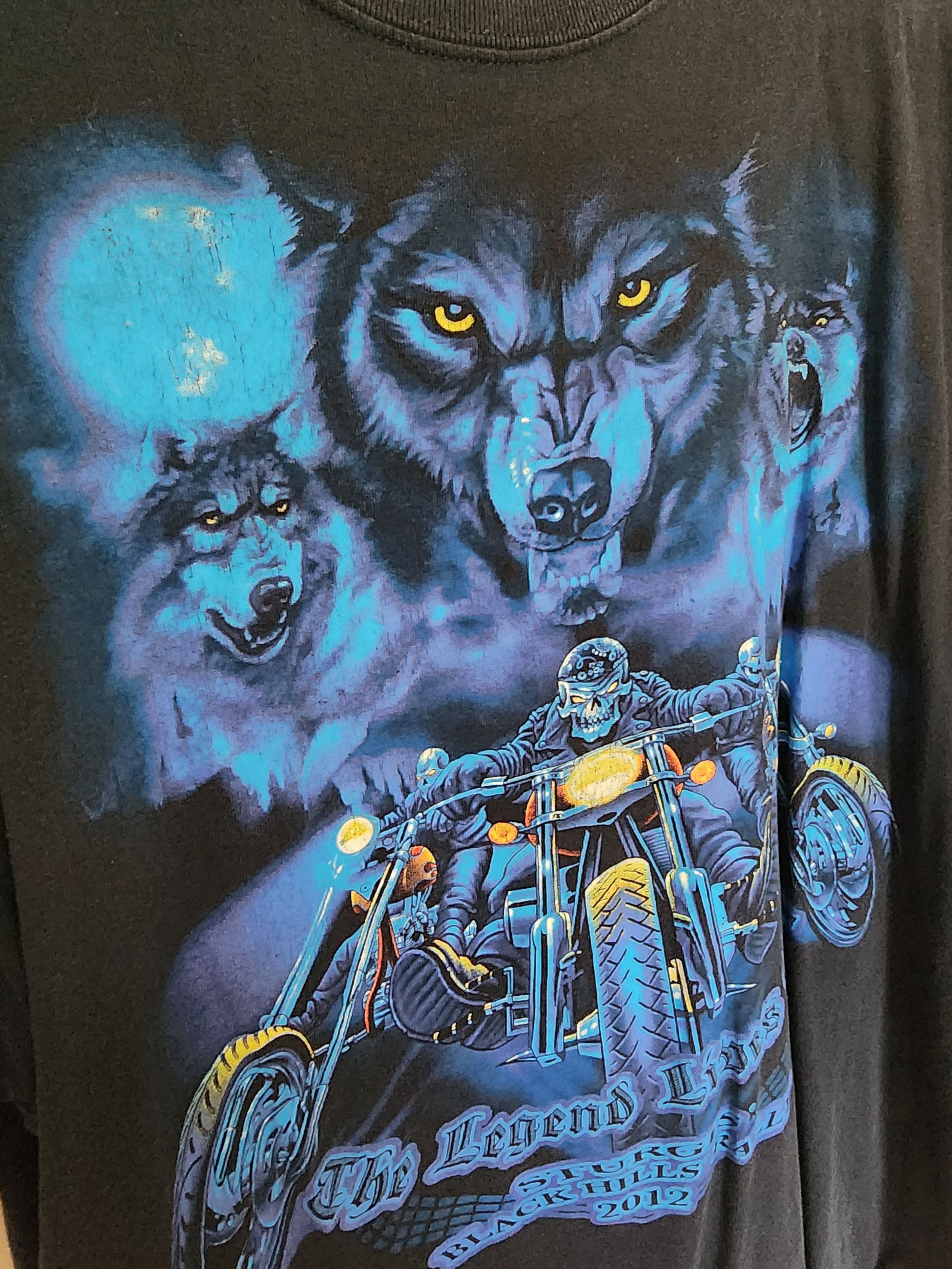 Vintage 2012 Sturgis Black Hills Rally Wolf & Motorcycle Graphic tee Size US XL / EU 56 / 4 - 2 Thumbnail