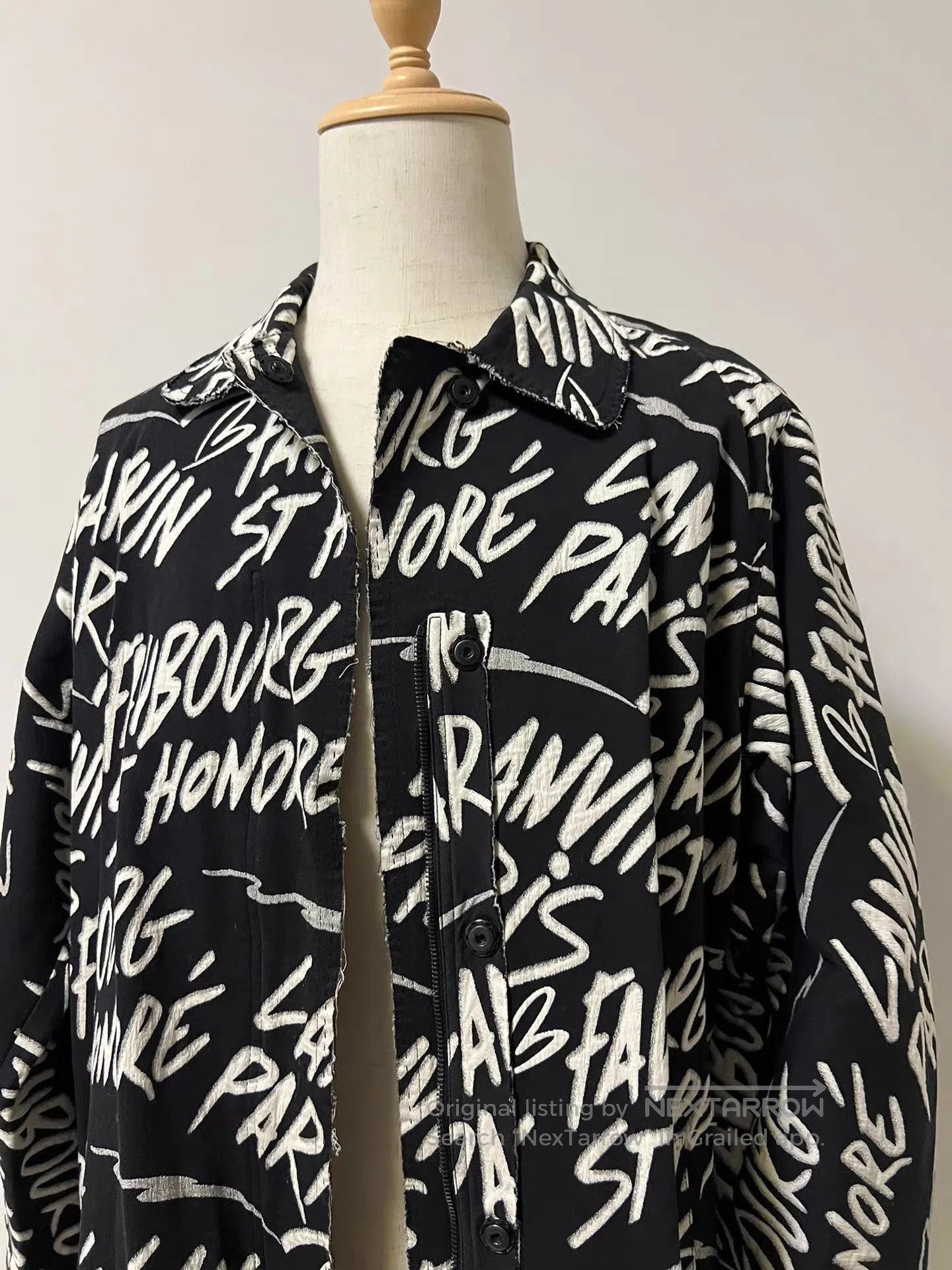 Lanvin Black Text Print Long Sleeve Button. Size US XS / EU 42 / 0 - 2 Thumbnail