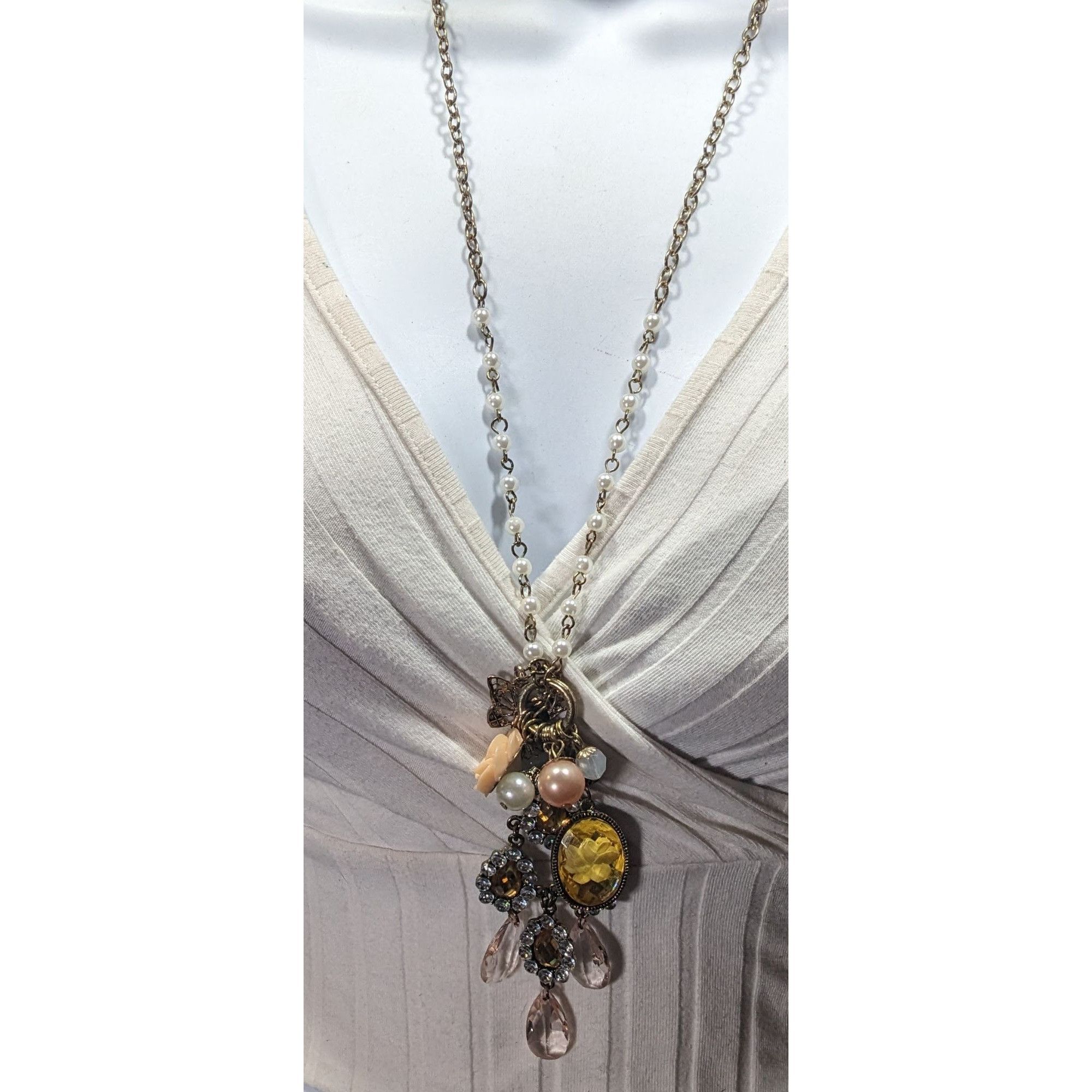 Other Vintage Victorian Style Floral Cluster Charm Pendant Necklac Size ONE SIZE - 5 Thumbnail