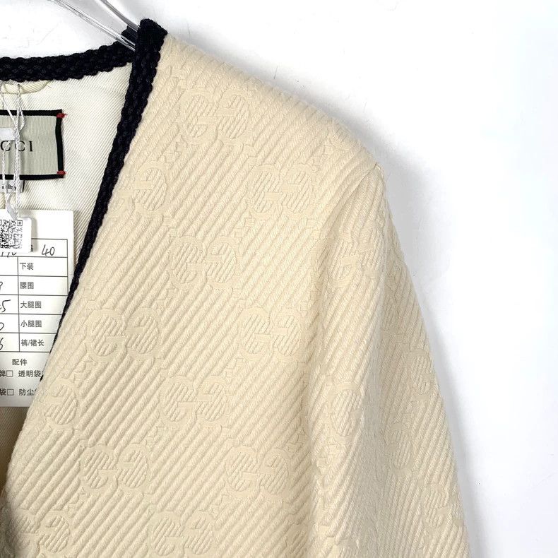 Gucci Gucci Beige logo old flower full print V-neck wool small fr Size US XXS / EU 40 - 3 Thumbnail