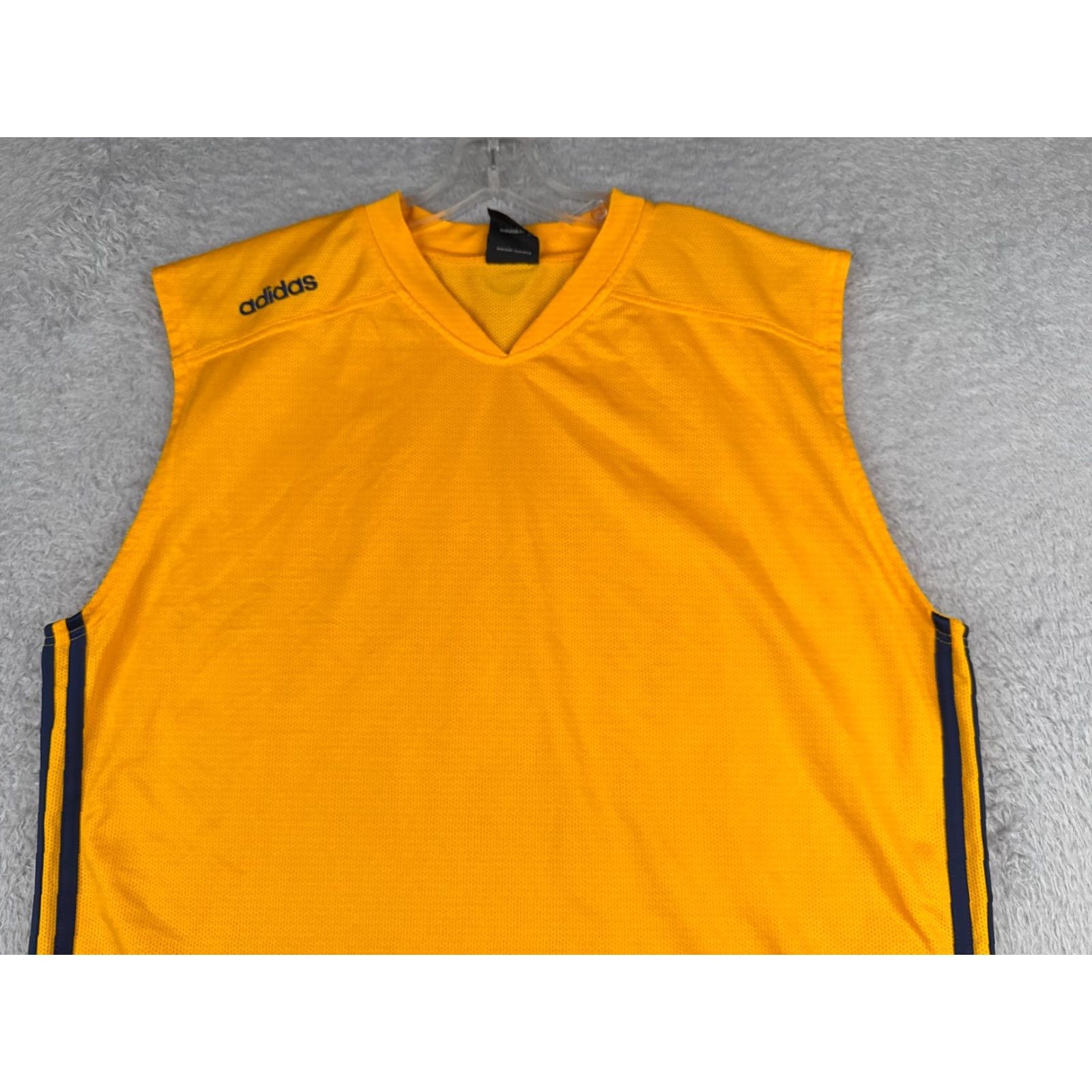 Adidas VINTAGE Adidas Soccer Jersey Adult XL Yellow Logo Tank Jersey Men Soccer Training Size US XL / EU 56 / 4 - 4 Thumbnail