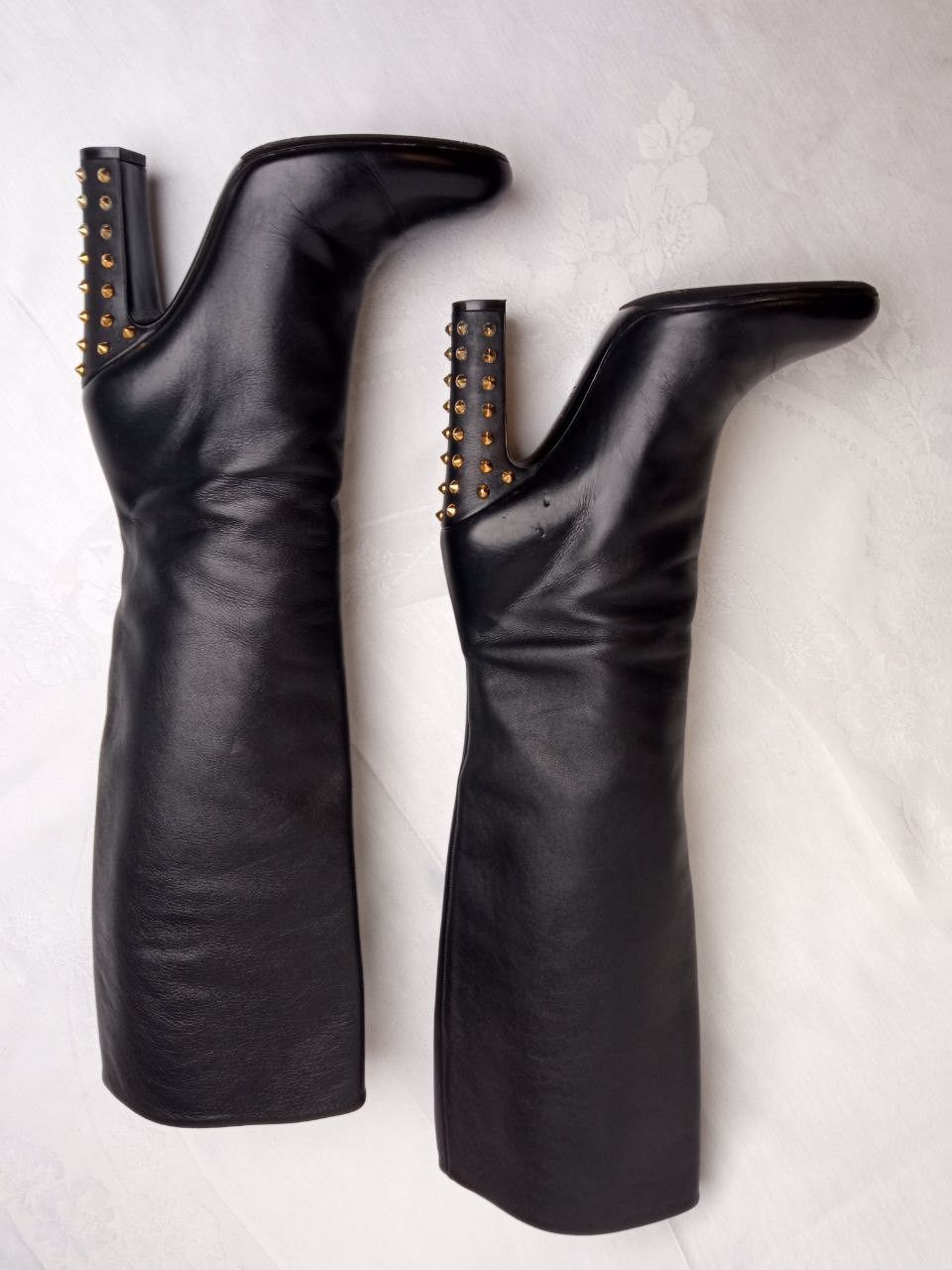Gucci Studded spikes block heel leather knee high boots 37,5EU Size US 7.5 / IT 37.5 - 7 Thumbnail